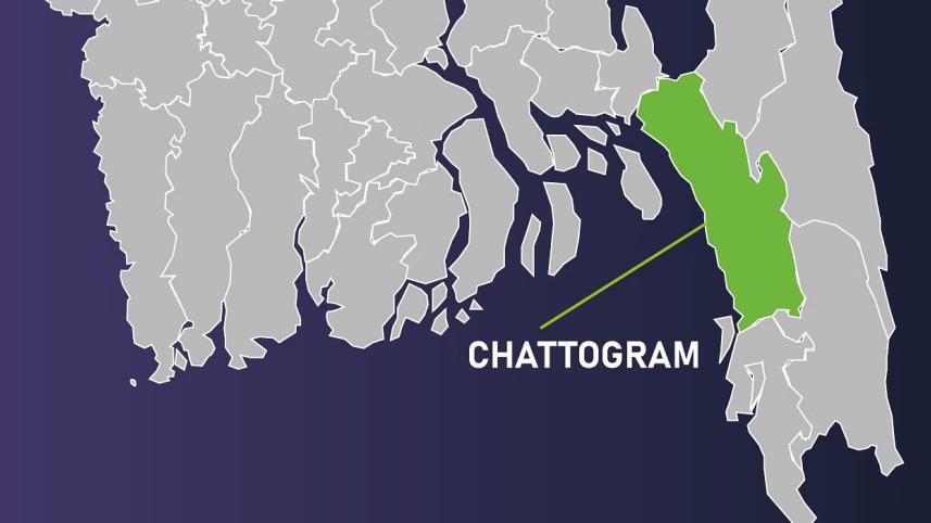 NCP, BNP activists hold counter-protests in Ctg over removal of July graffiti