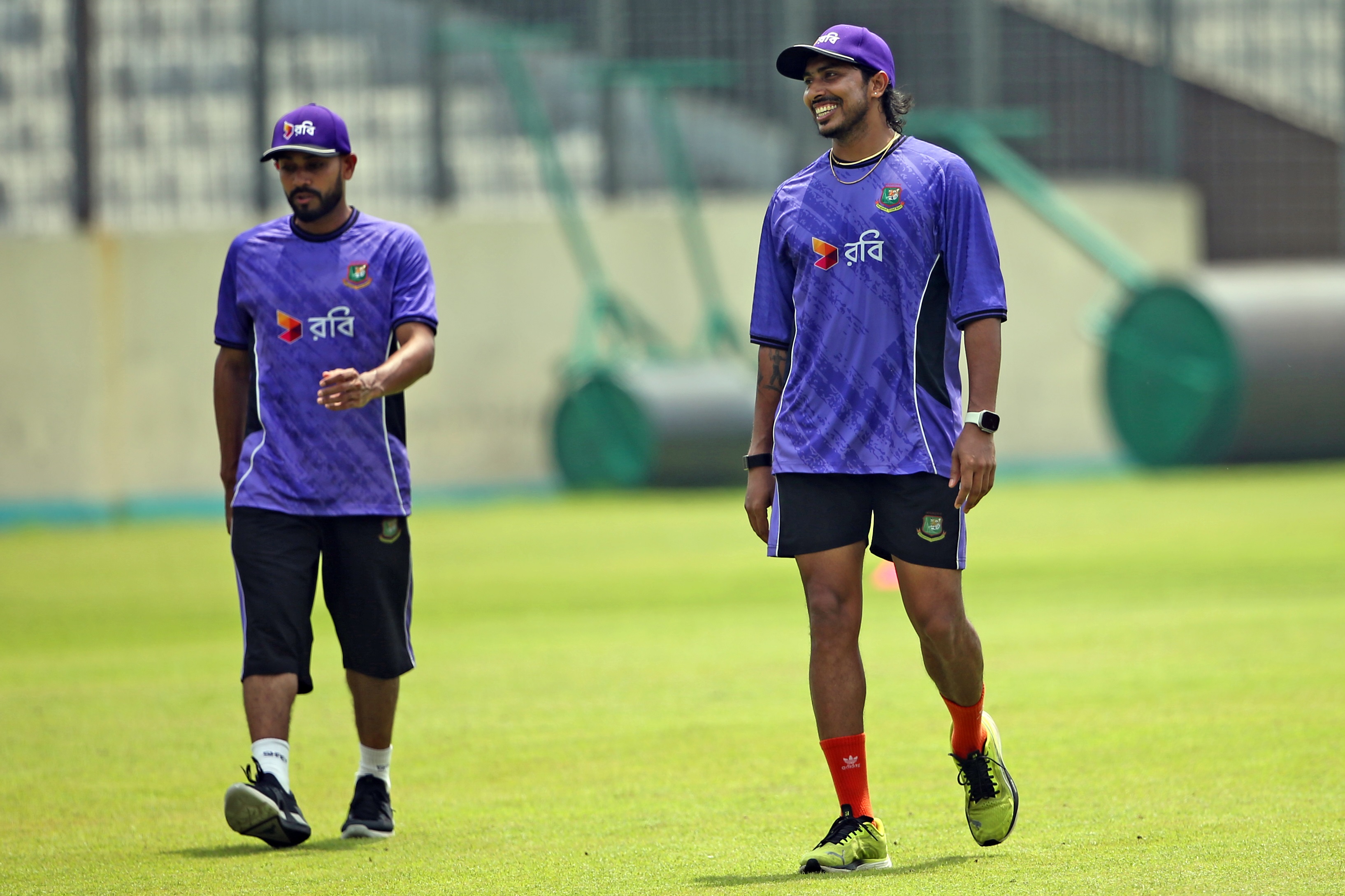 Selectors juggle choices in hunt for stability