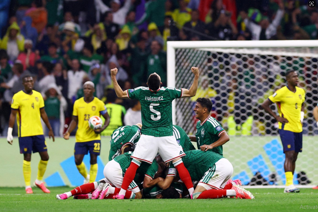 Mexico beat Ecuador 2-0 to reach last 16 and end knockout hoodoo