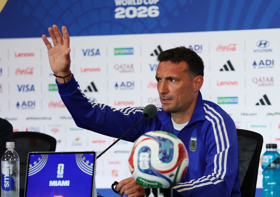 'I don't read social media': Scaloni brushes aside  claims of FIFA favouritism