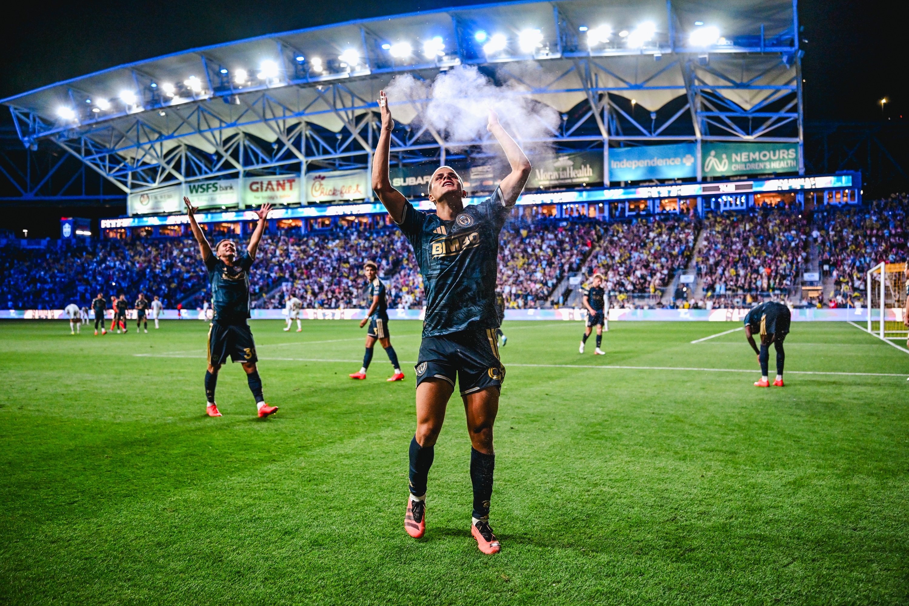 Sullivan breaks 21-year MLS record with LeBron tribute