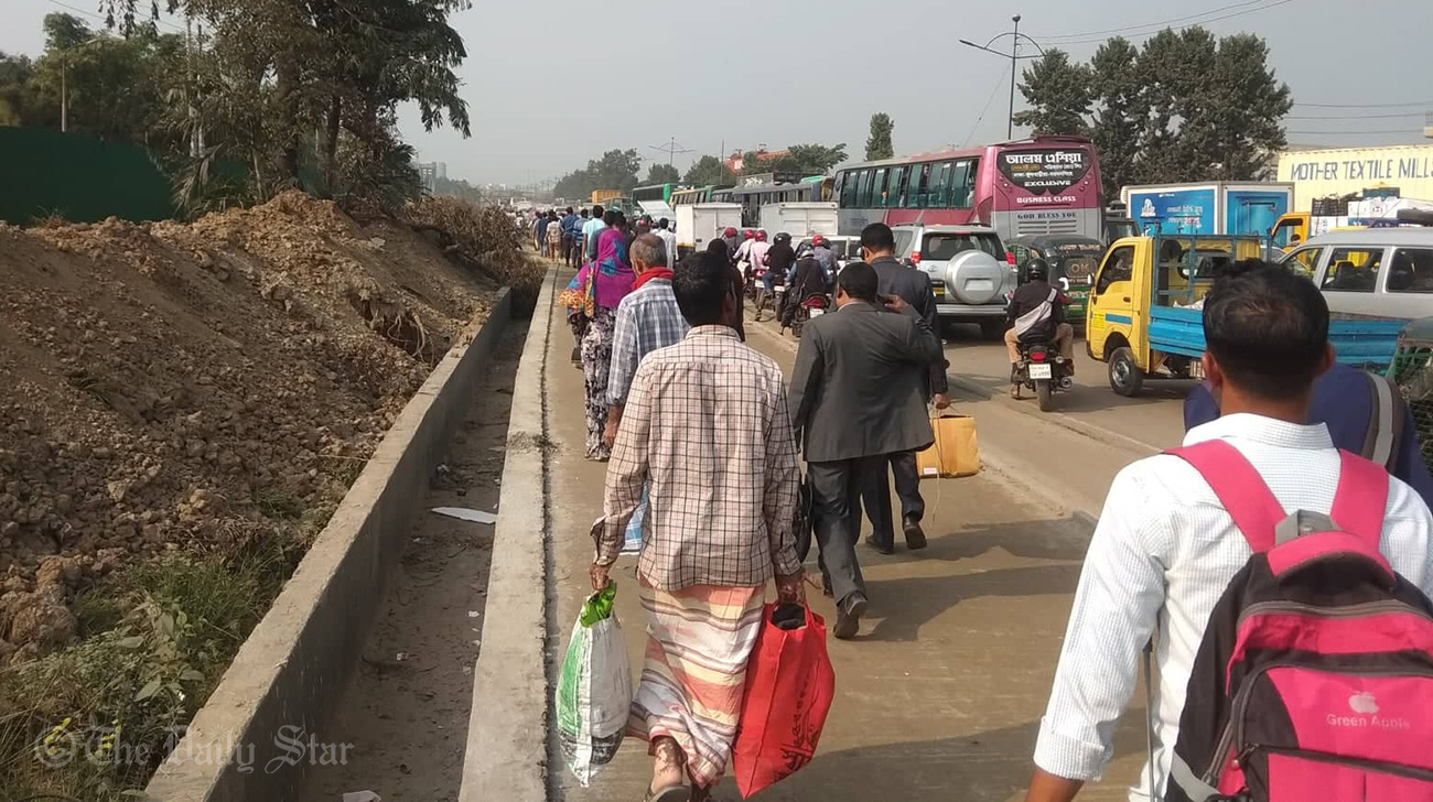 Commuters suffer for Airport Road chaos