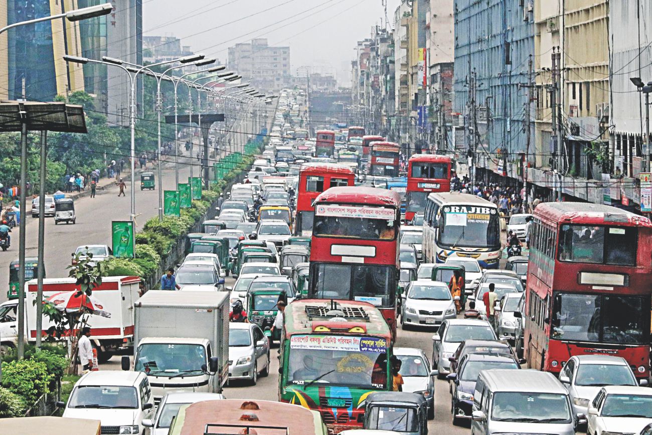 Airport Road Accident: Protest rages, commuters bear brunt