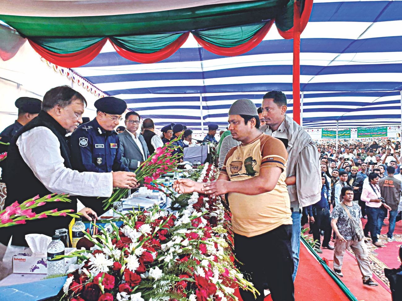 102 narcos give themselves up