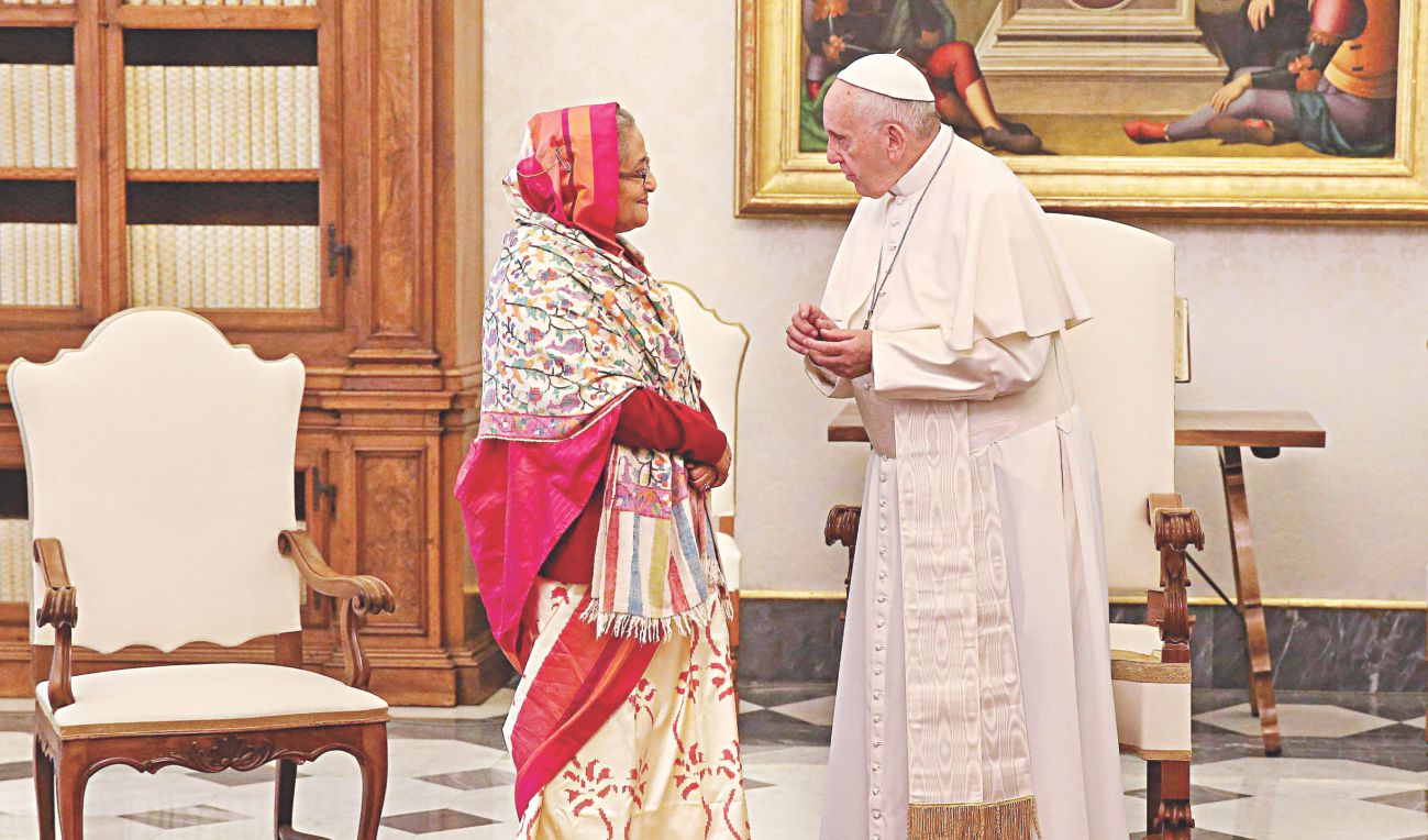 Hasina meets Pope Francis in Vatican City