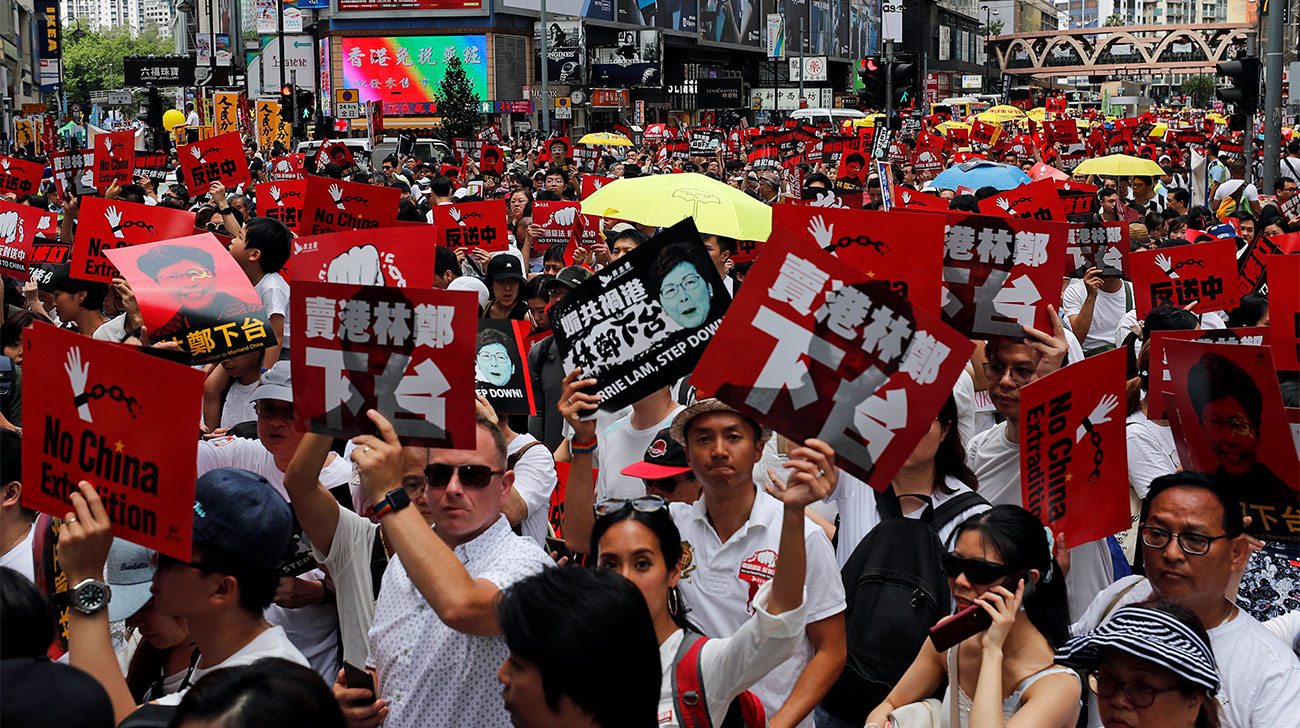 Thousands protest China extradition bill in Hong Kong