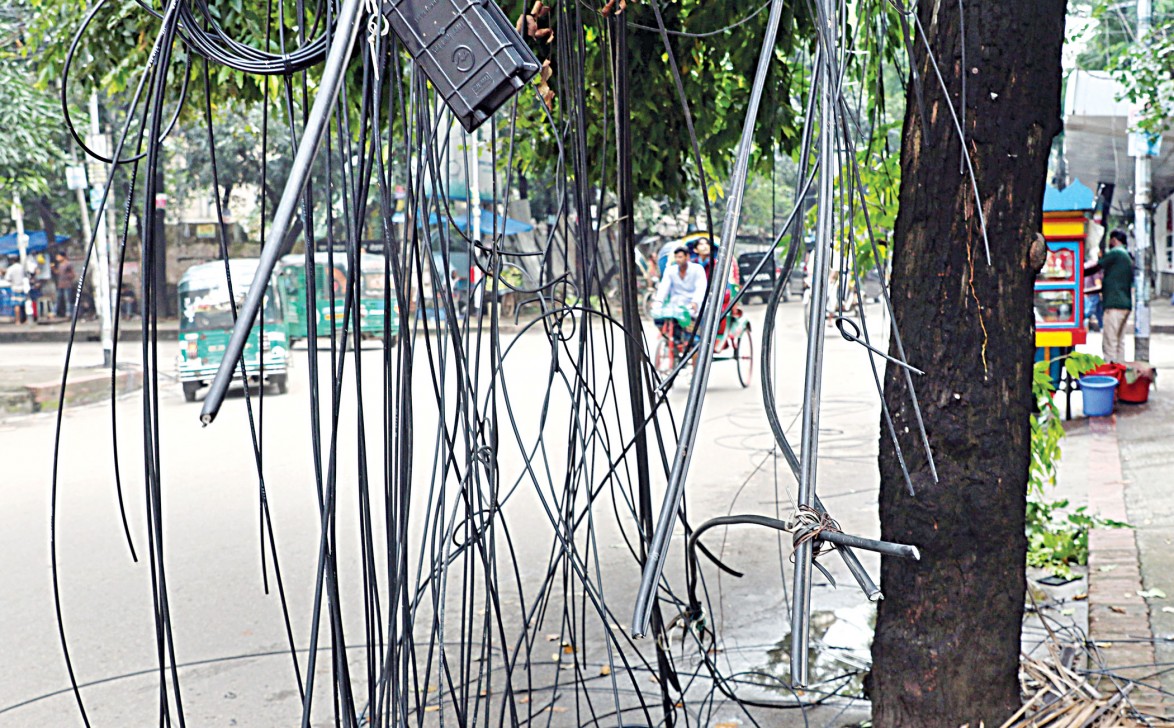 3-hour shutdown: Internet service providers, cable operators to sit with Mustafa Jabbar