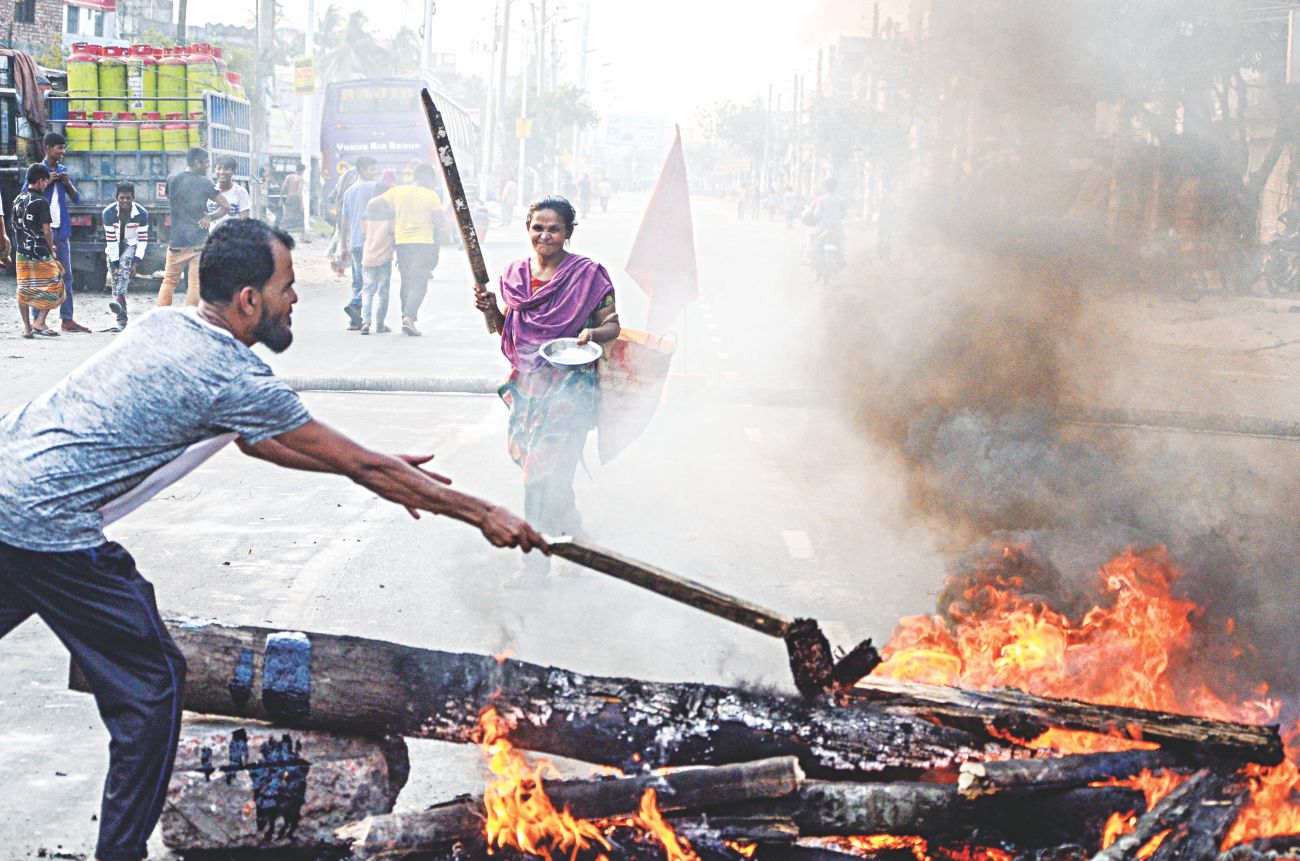 Jute Workers: No pay scale in 9 years, no pay for months