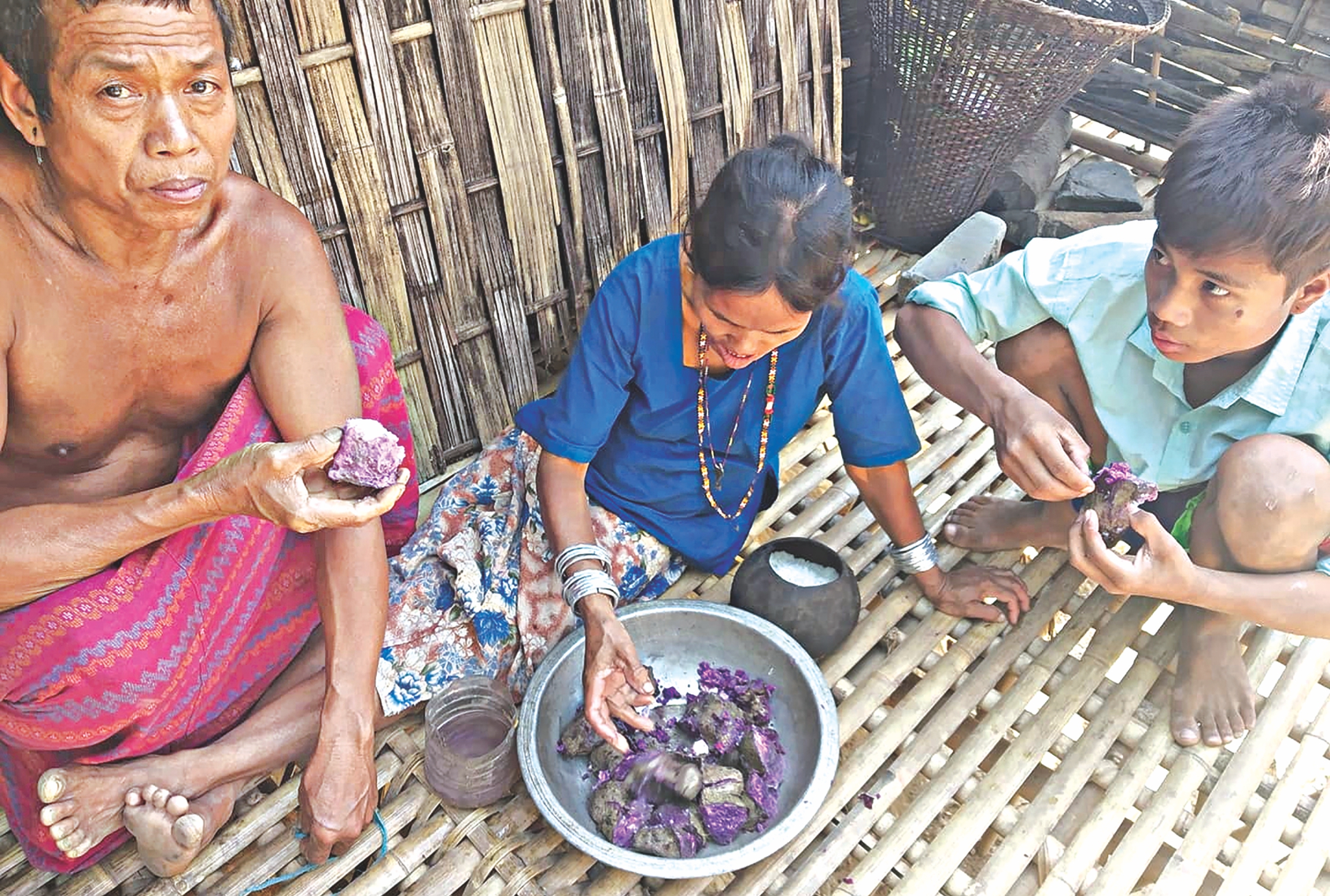 Acute food crisis hits village in Bandarban