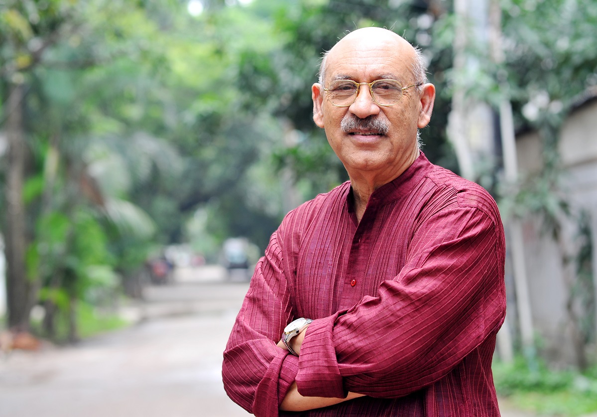 Abul Hayat returns to direction with ‘Kaan Pete Roi’