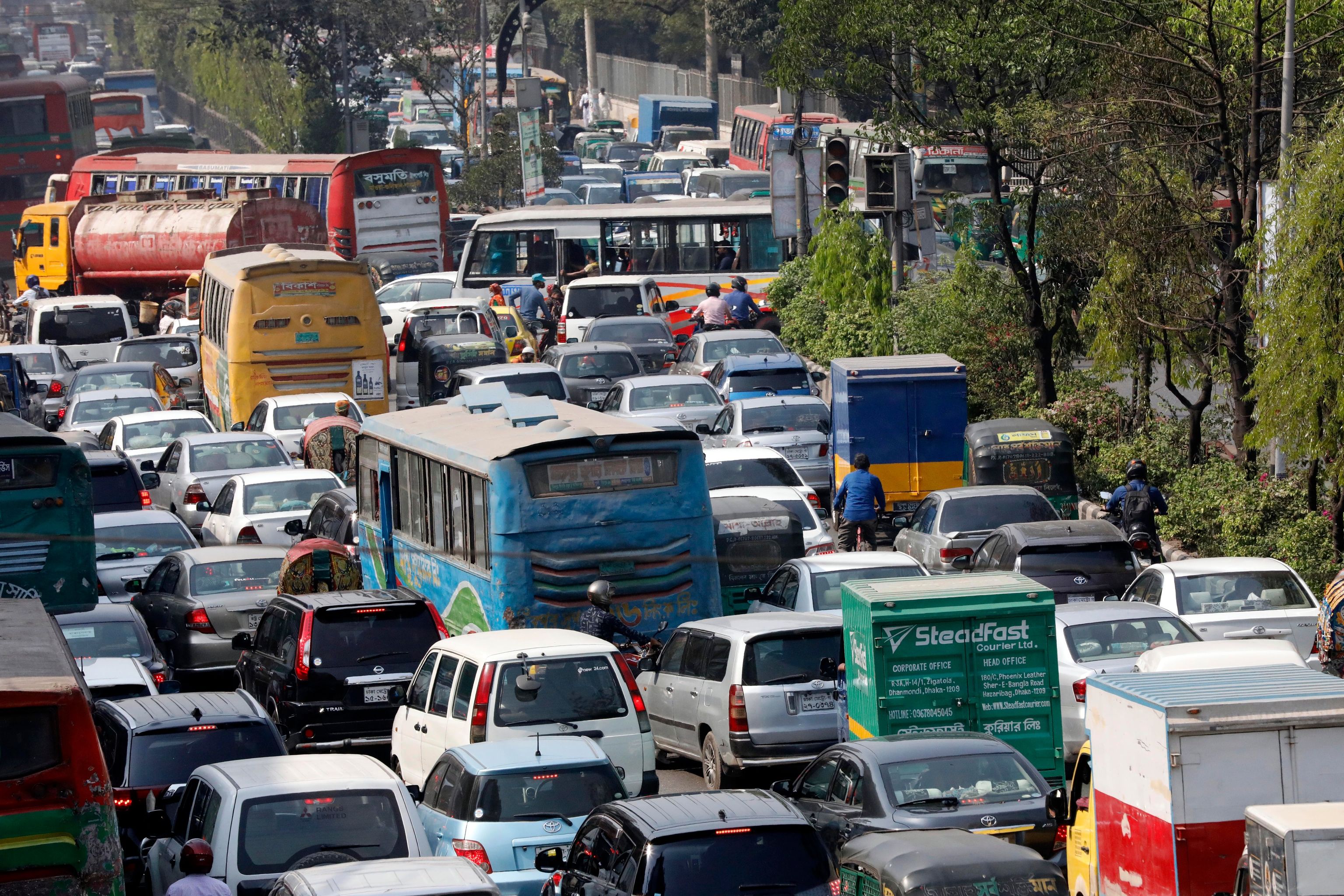 Unbearable today: Dhaka traffic comes to standstill