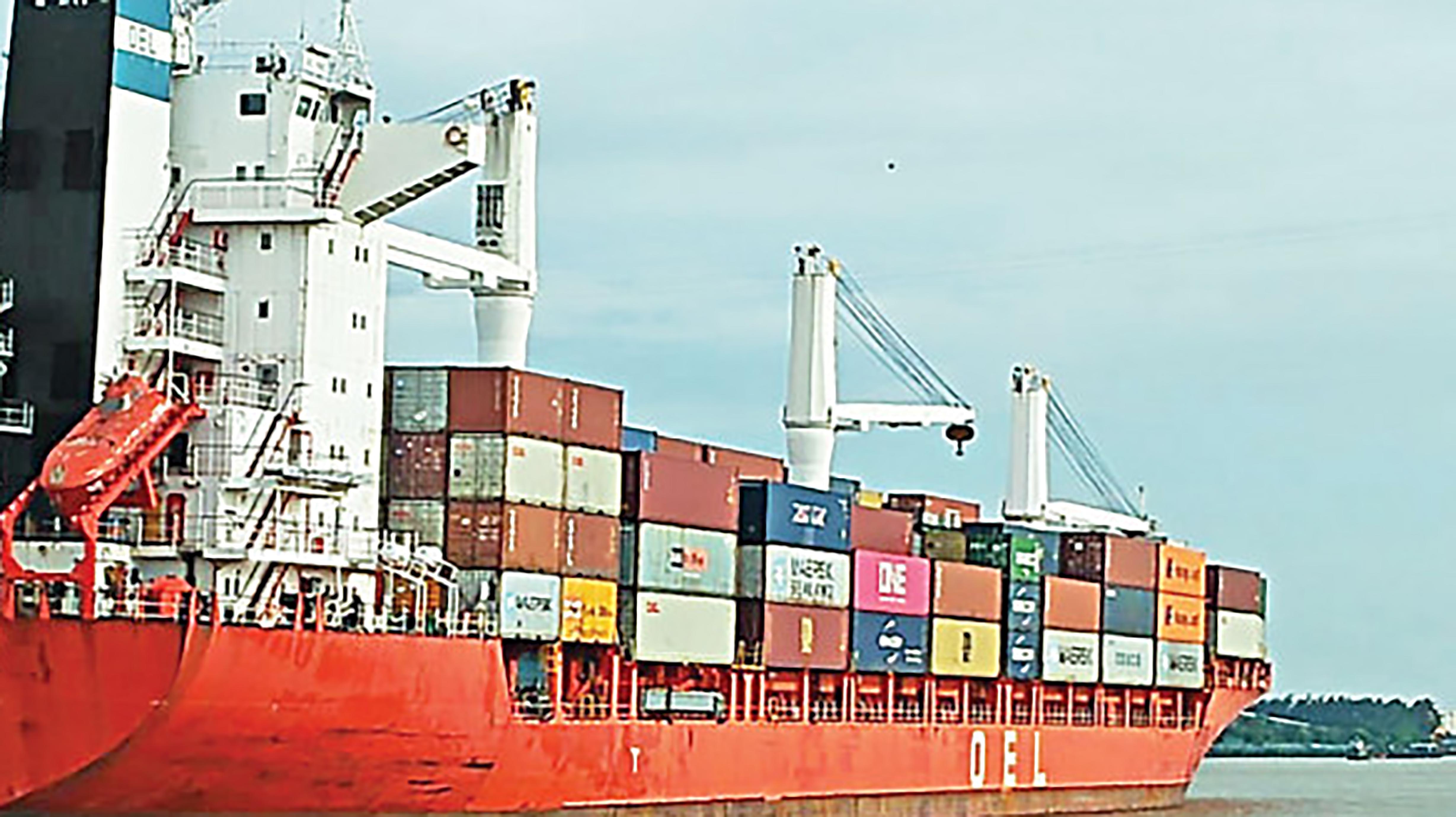 Bangladeshi vessel tilts during loading at Kolkata port