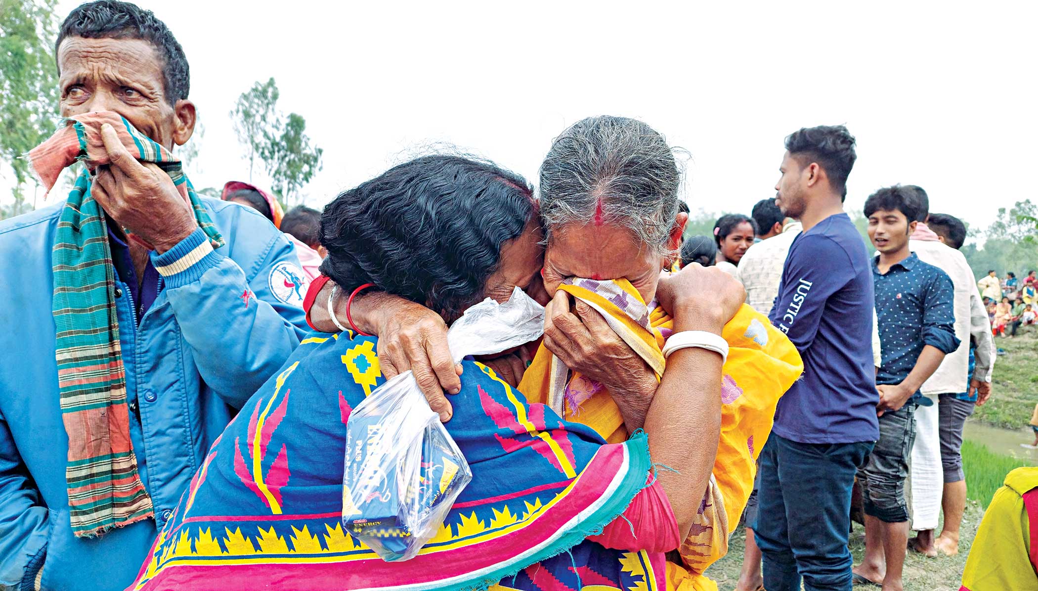 Everyone cries at ‘Kannakatir Mela’