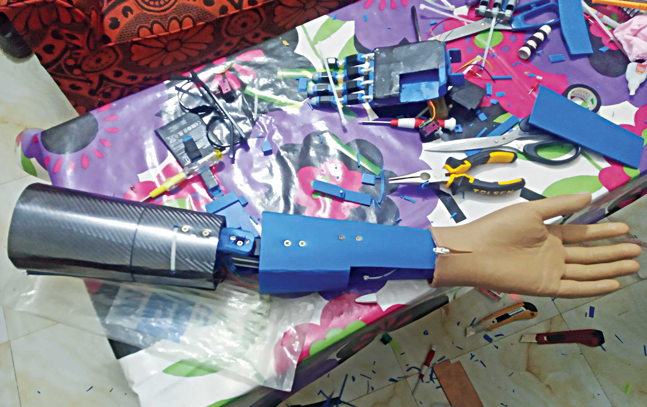 A Bangladeshi youth on a mission to provide low-cost robotic hand