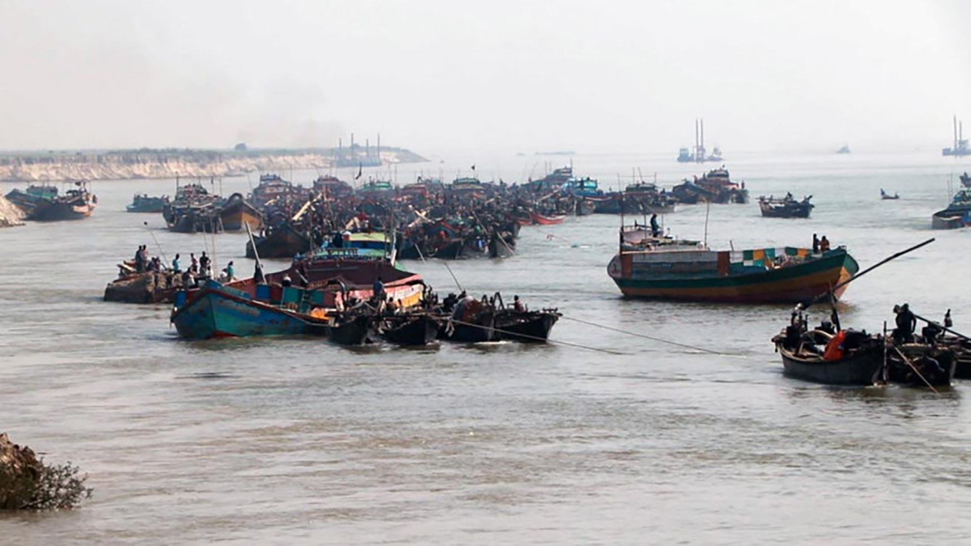 HC bars local AL leader from extracting sand in Meghna