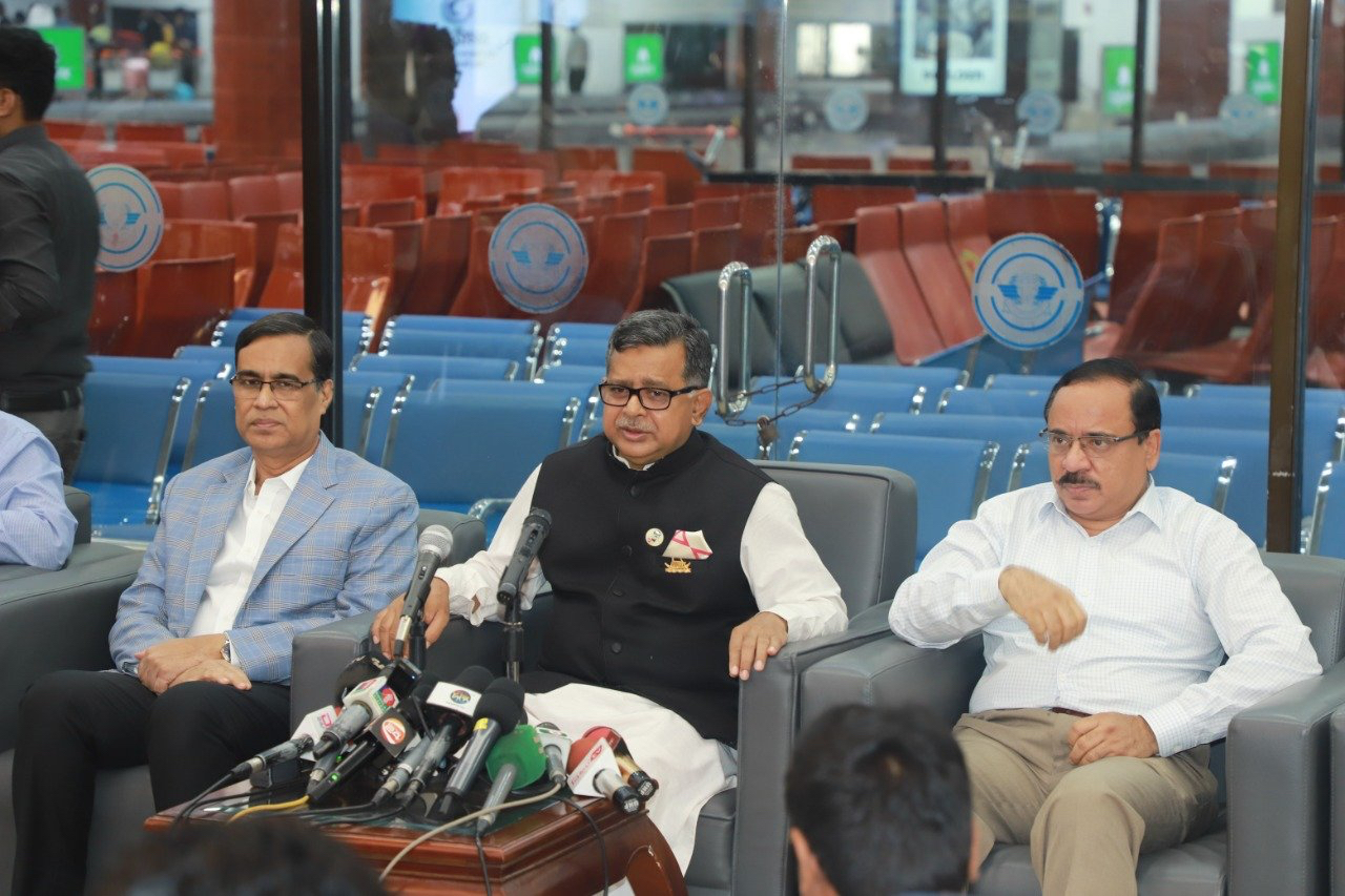 ‘Don’t unnecessarily question passengers during immigration’