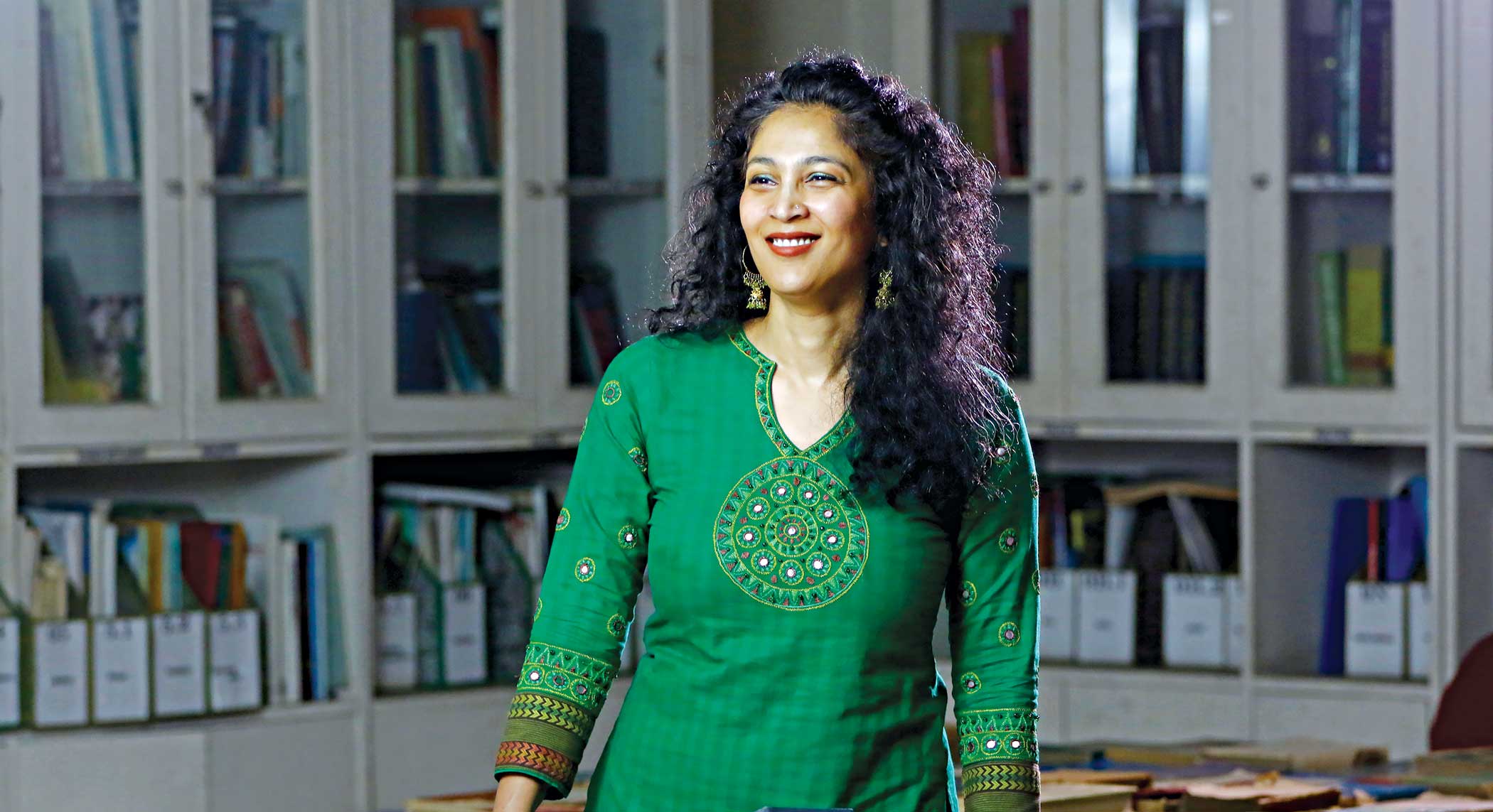 Representing traditional Bangla music worldwide