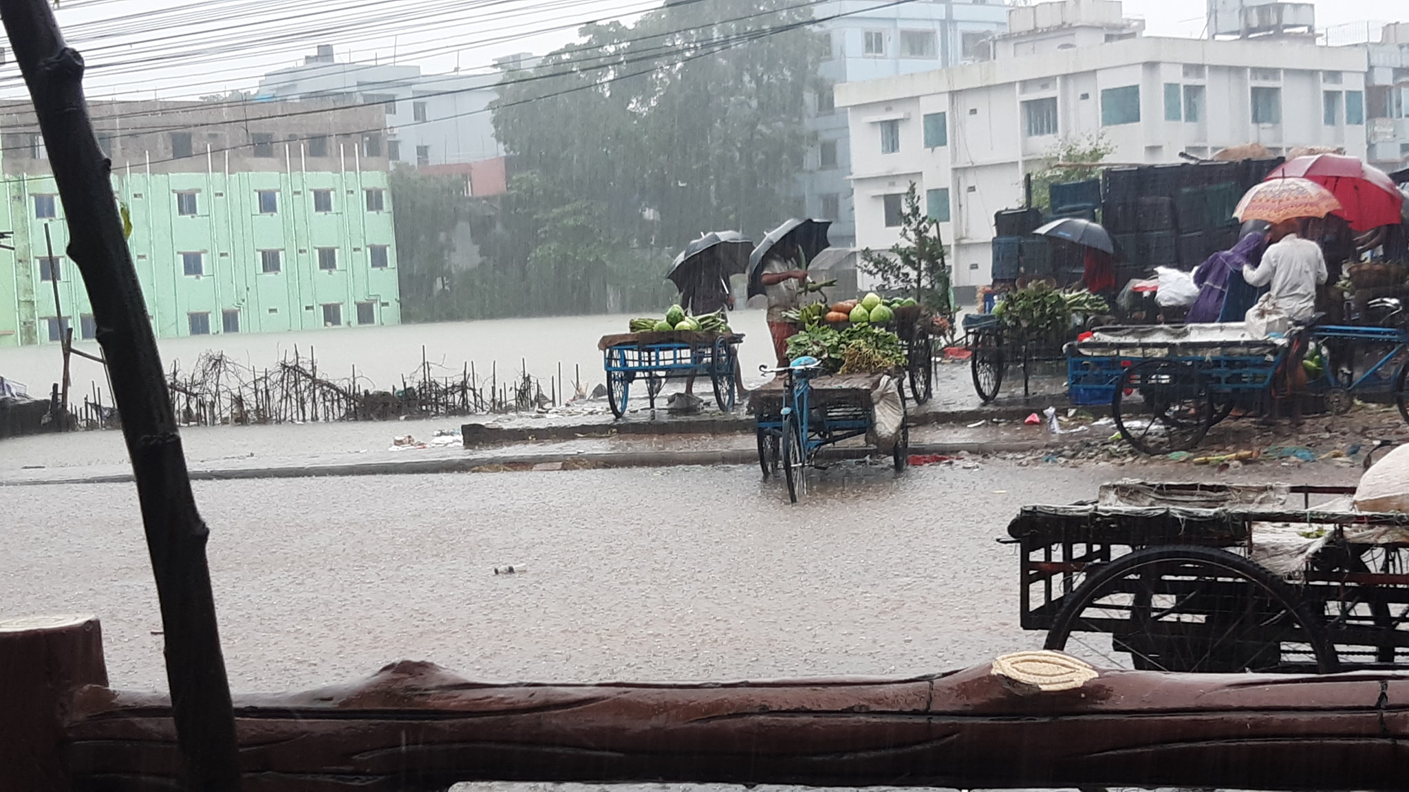 Sylhet Uposhohor still under water