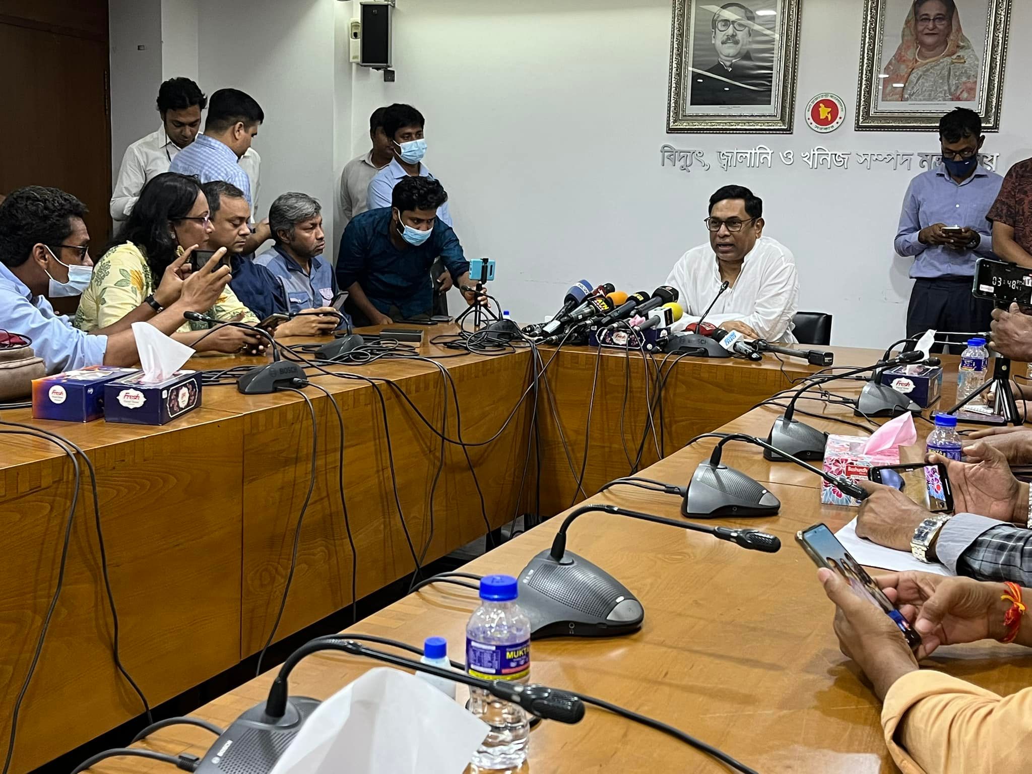 Countrywide hourlong load shedding from tomorrow