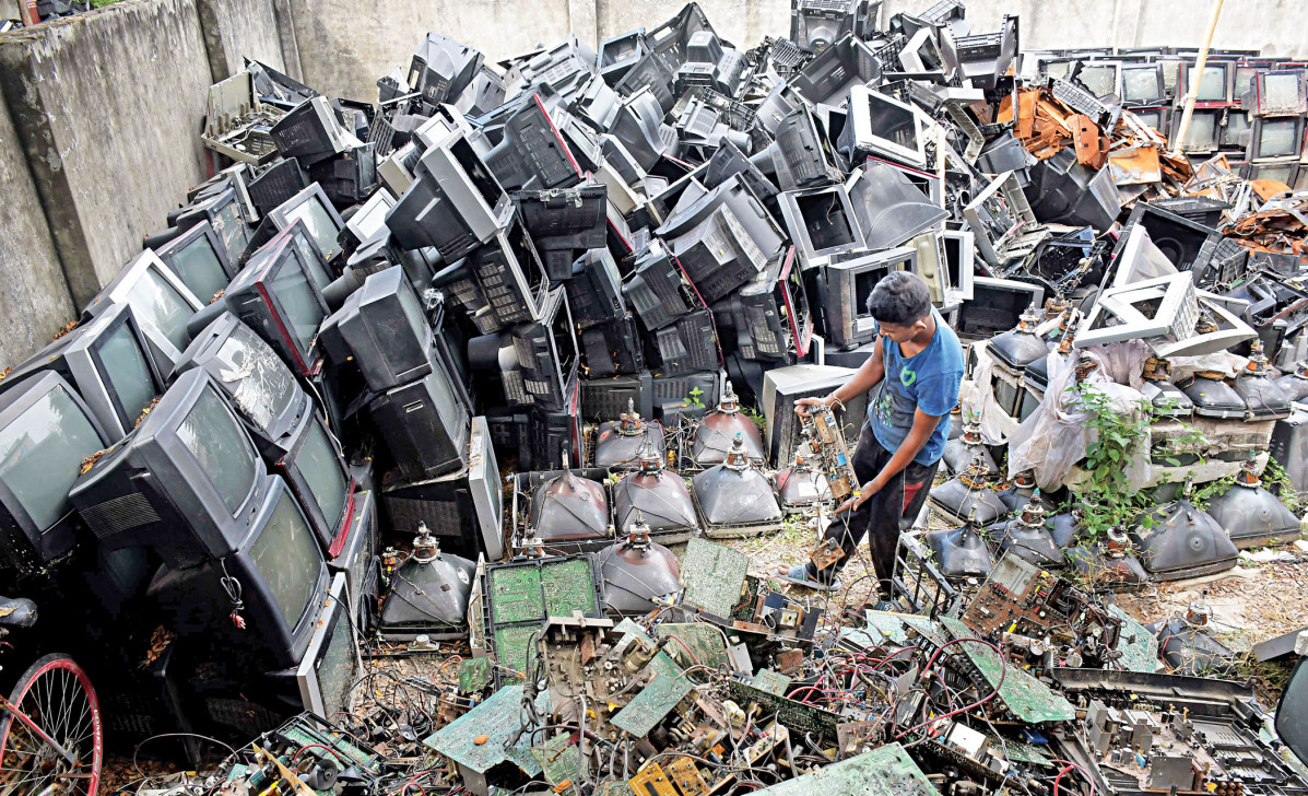 How Dhaka can benefit from circular waste management