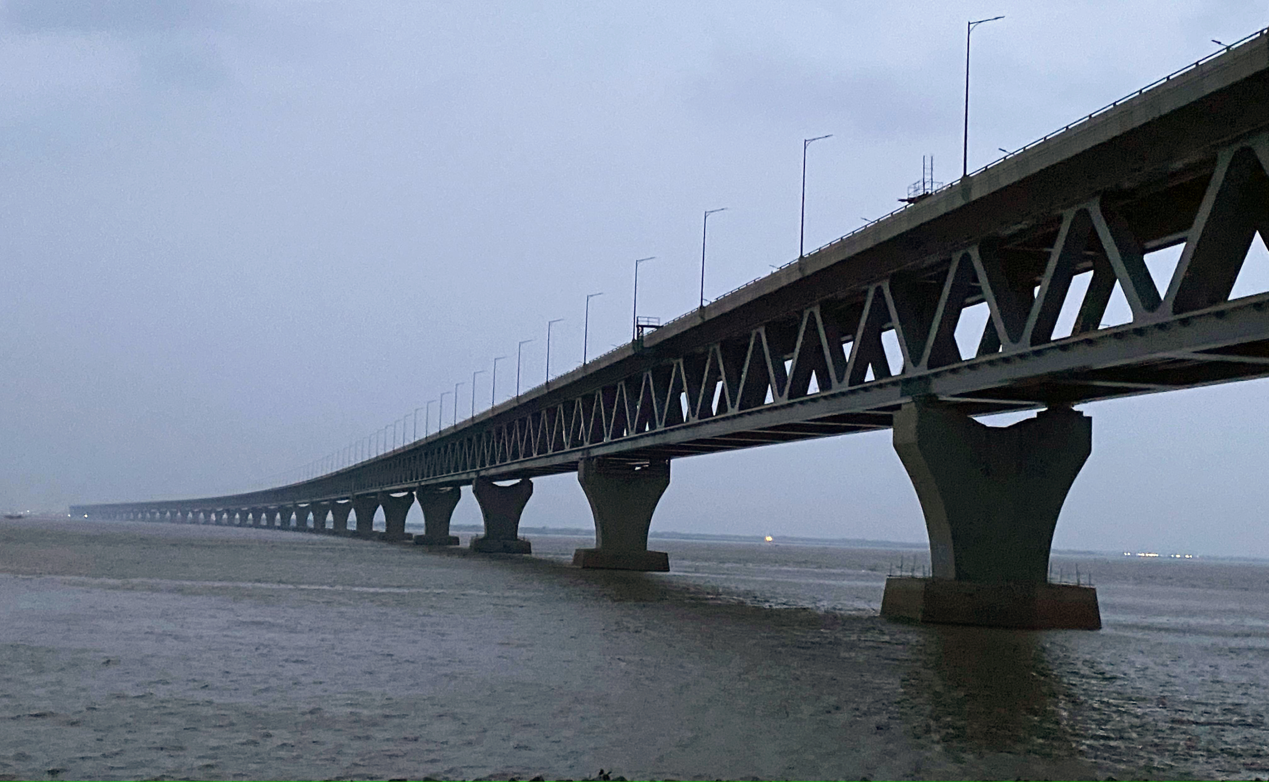 Economists and their predictions: What lies beneath the illusion of simplicity?