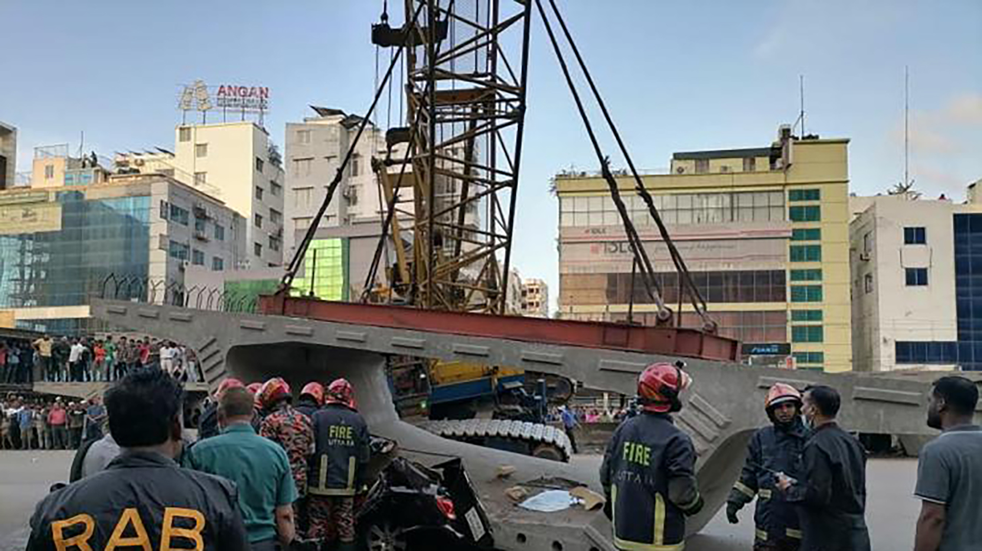 Death of 5 in Uttara crash: Probe body formed