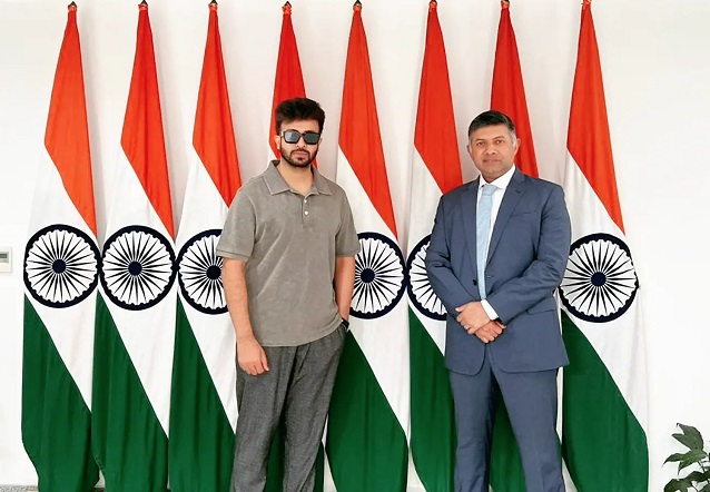 Shakib Khan visits Indian High Commission 