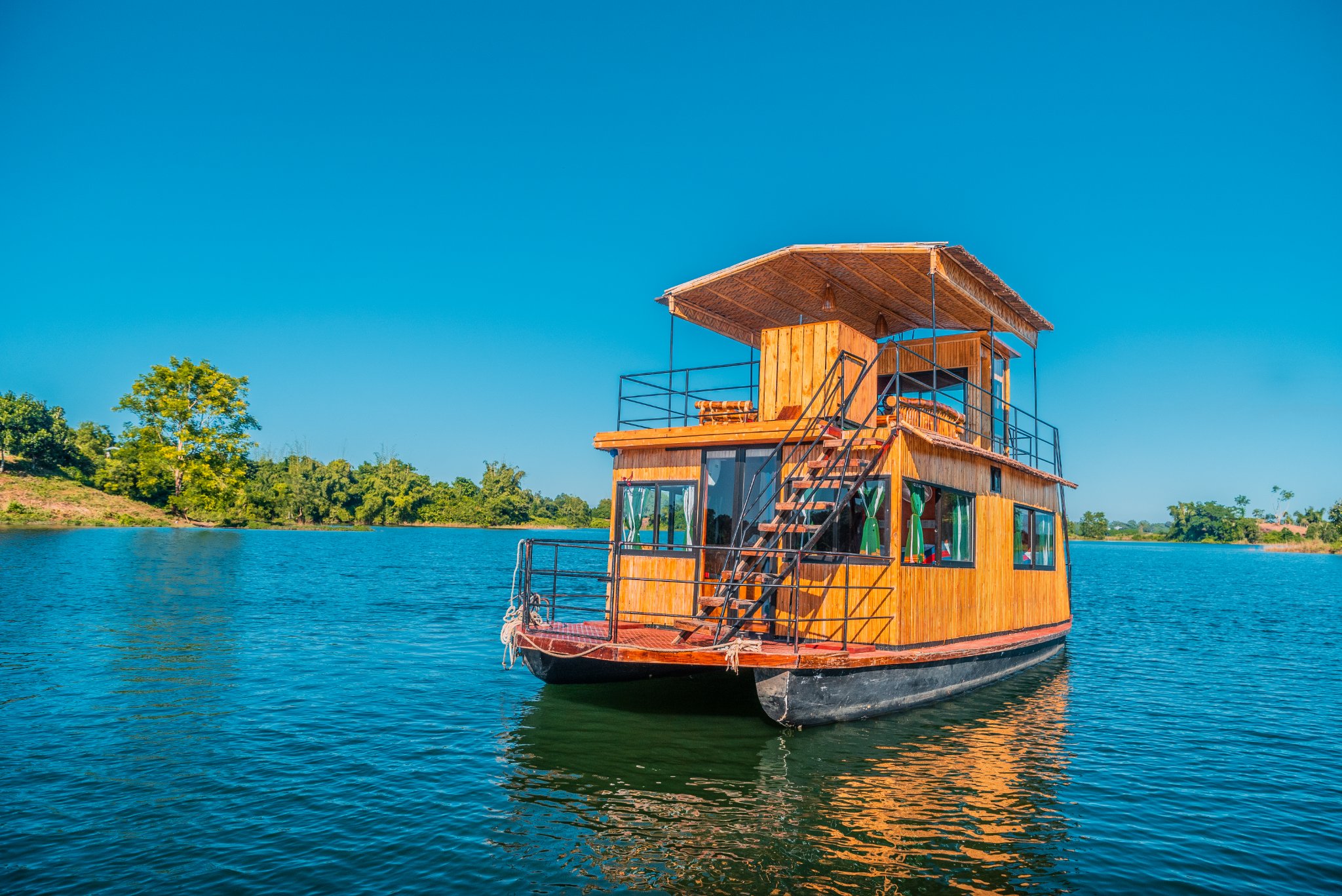 Top 5 houseboats to check out in Bangladesh