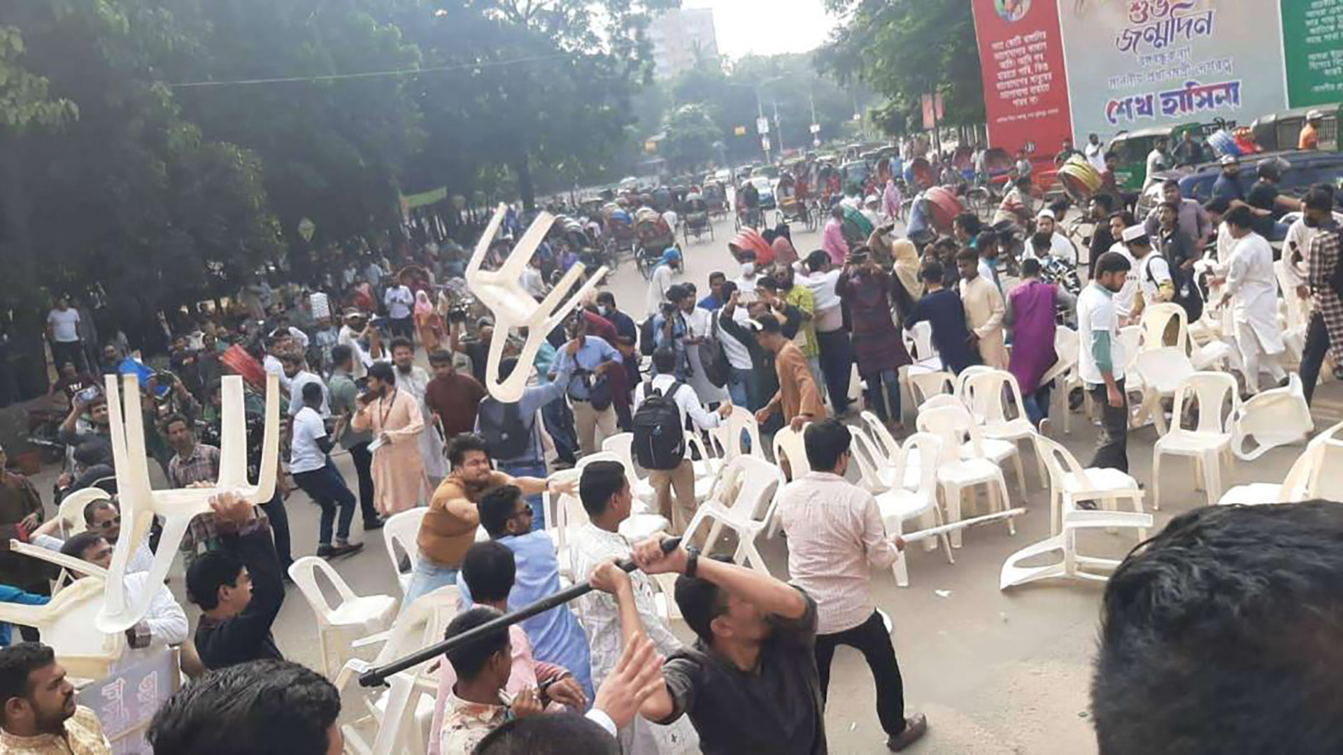 Several injured after BCL men “attack” Chhatra Odhikar Parishad activists at DU