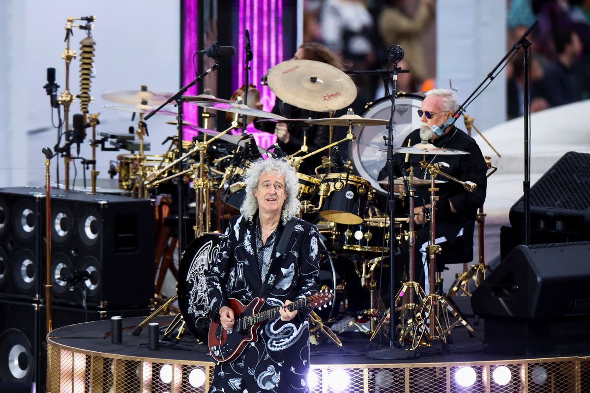 Queen release rediscovered song featuring Freddie Mercury