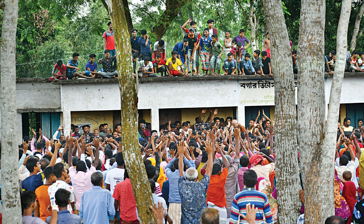 The EC’s main job is to conduct elections, not suspend them