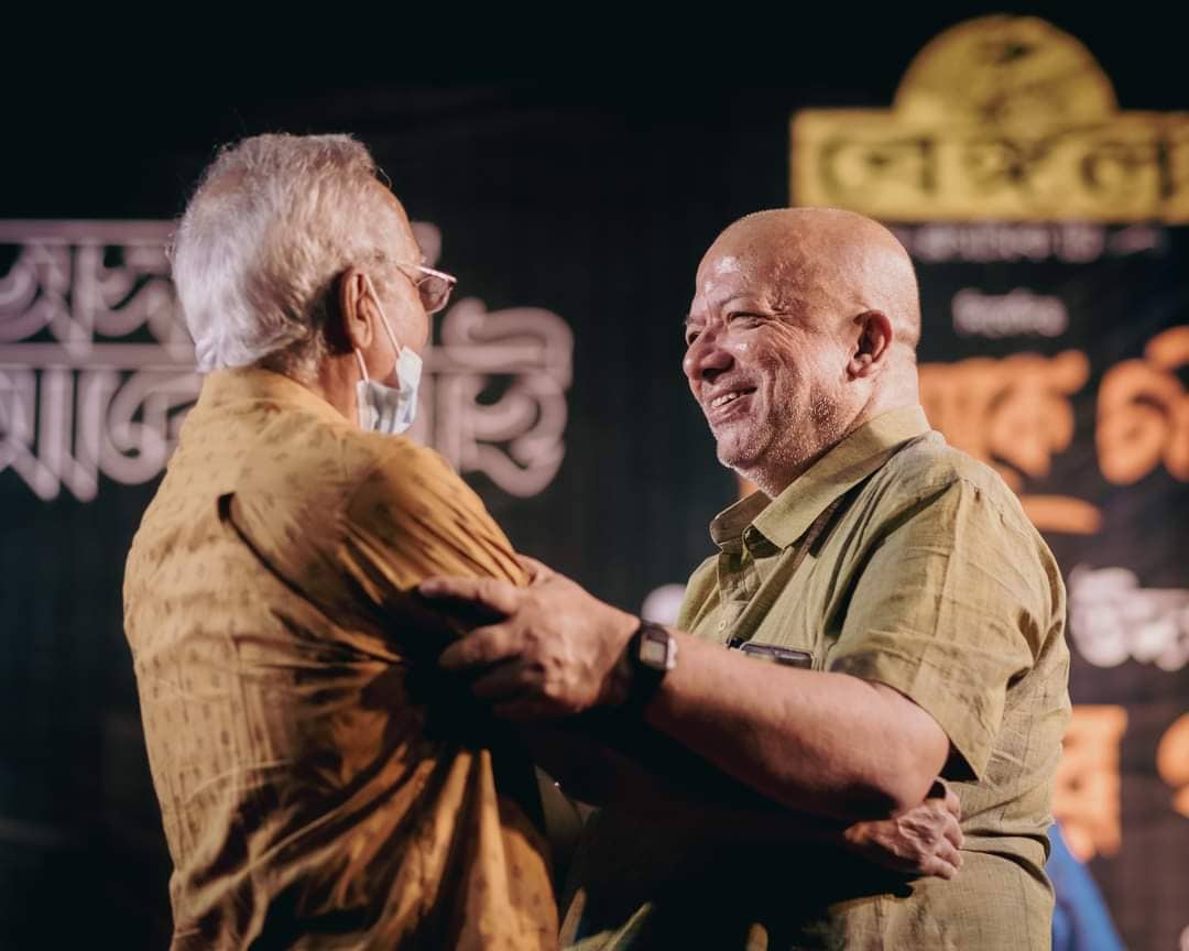 Kabir Suman bursts into tears after reunion with old Bangladeshi friend