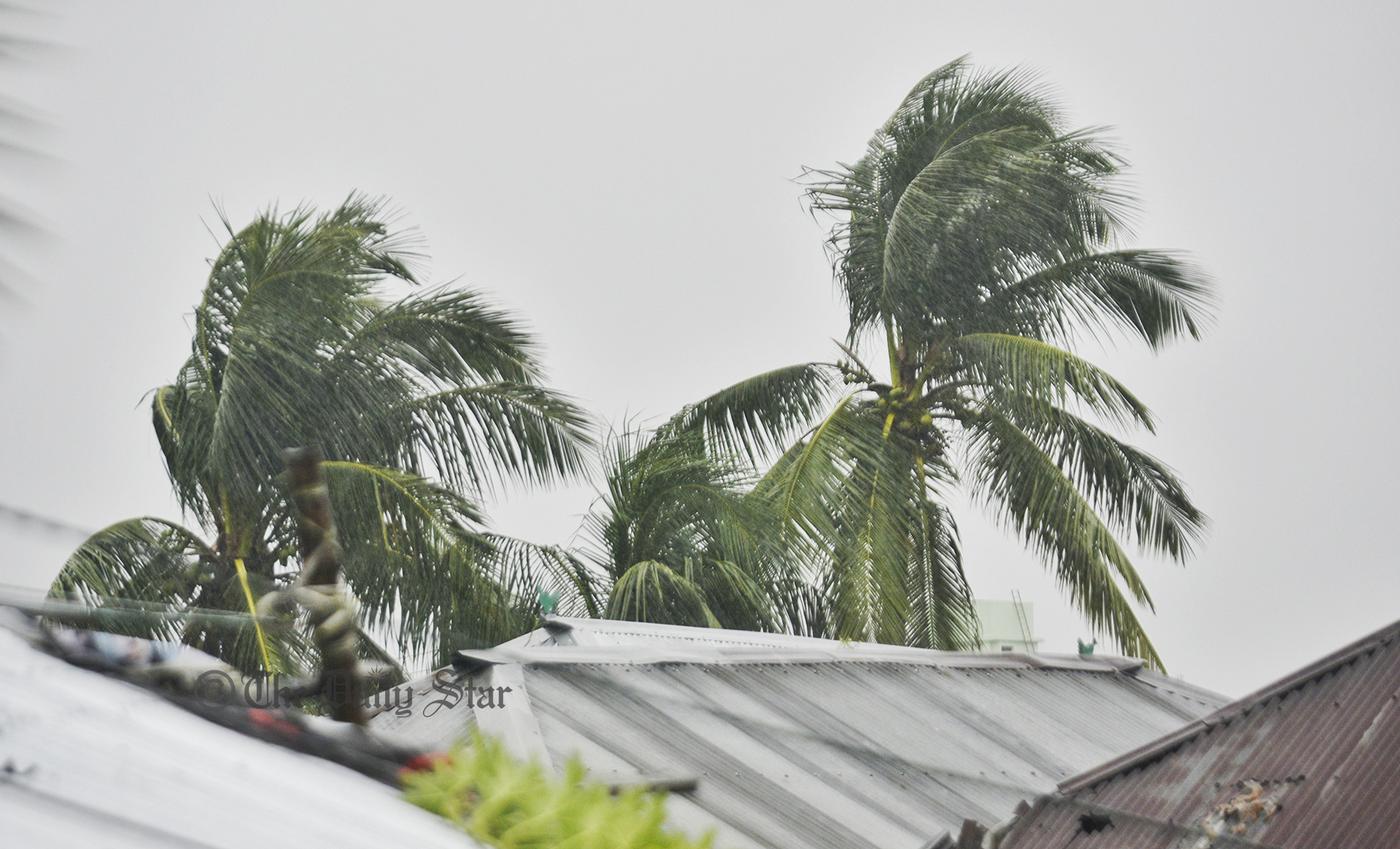 Cyclone Sitrang to cross Barishal, Ctg by tomorrow