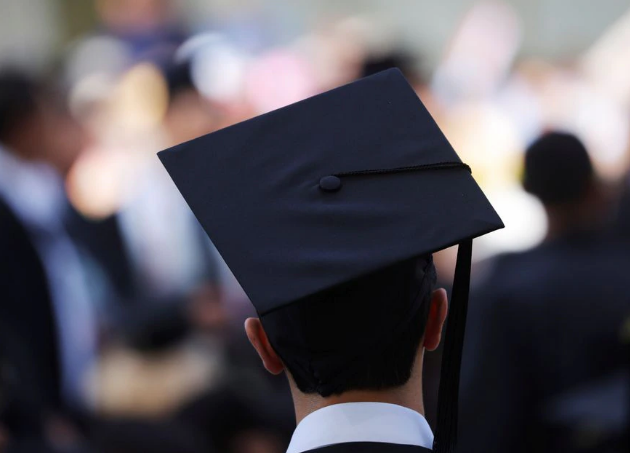 Study Abroad: students suffer as banks reluctant to open files