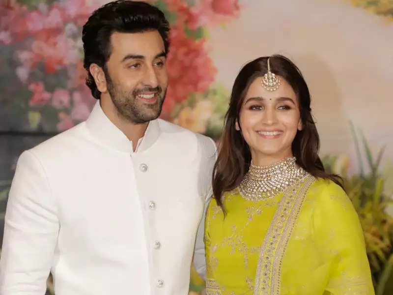 Celebs react to name of Alia Bhatt and Ranbir Kapoor's daughter