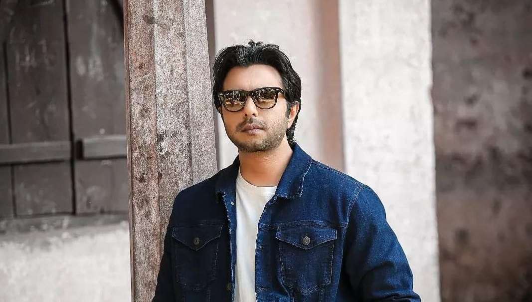 I have given my all for this series: Apurba on ‘Buker Modhe Agun’