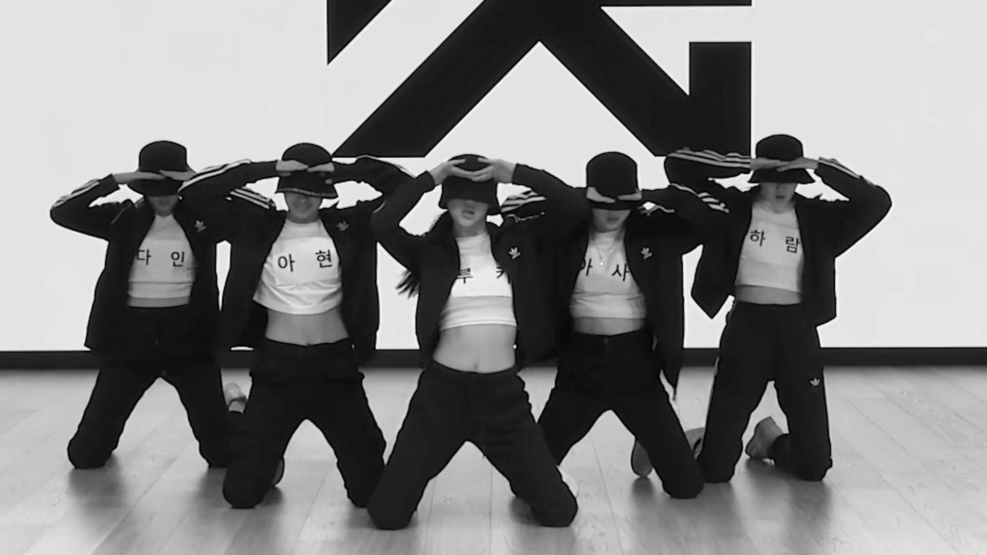 Blackpink’s label unveils new girl group 