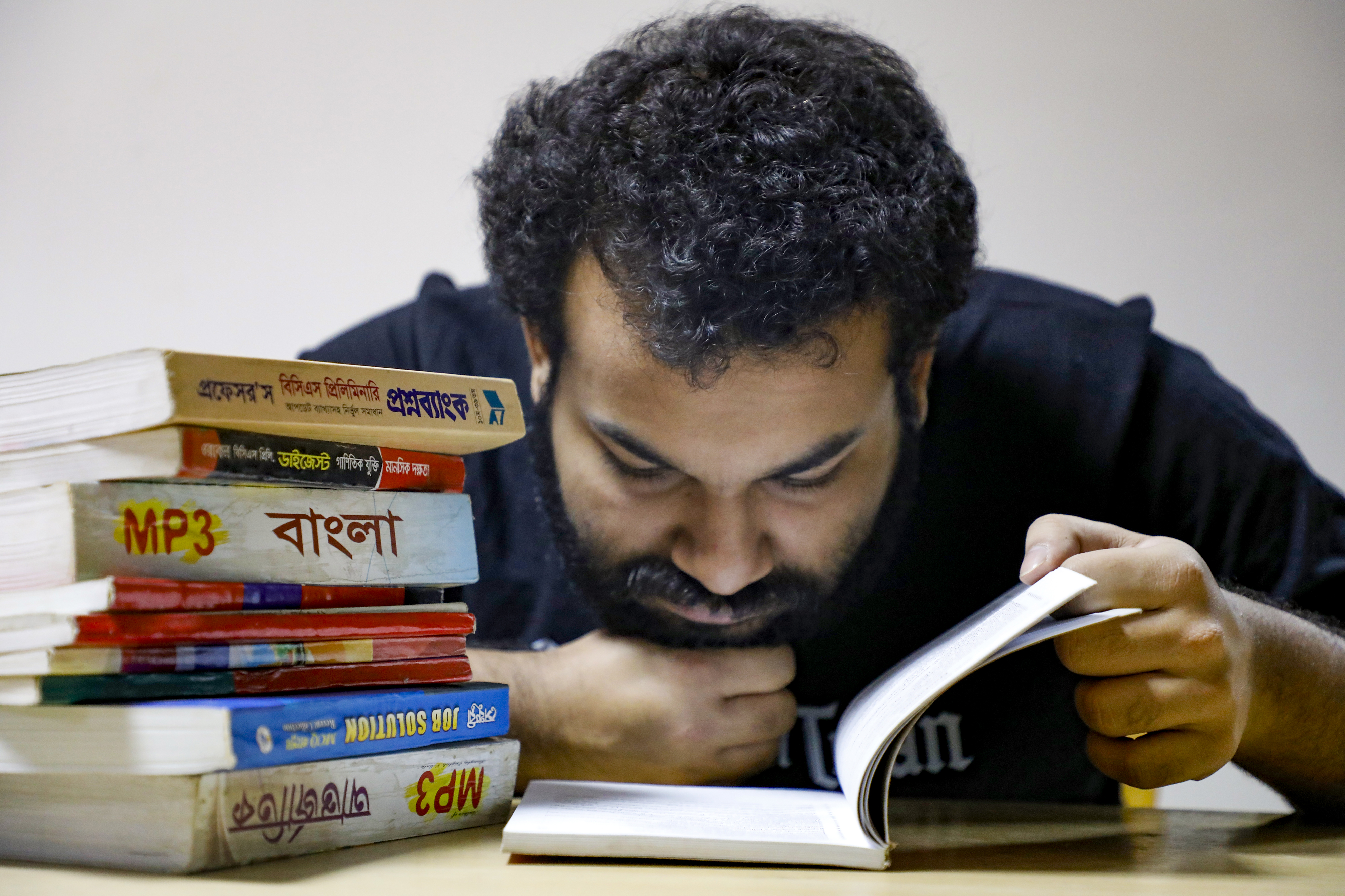 The BCS obsession of public university students