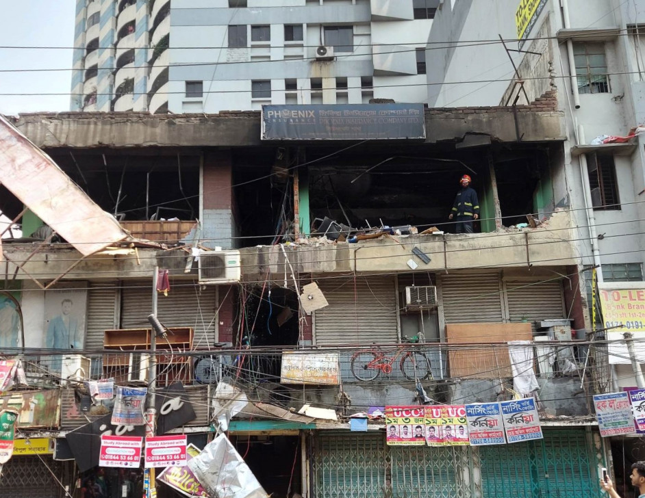 'Accumulated gas' caused explosion at Science Lab