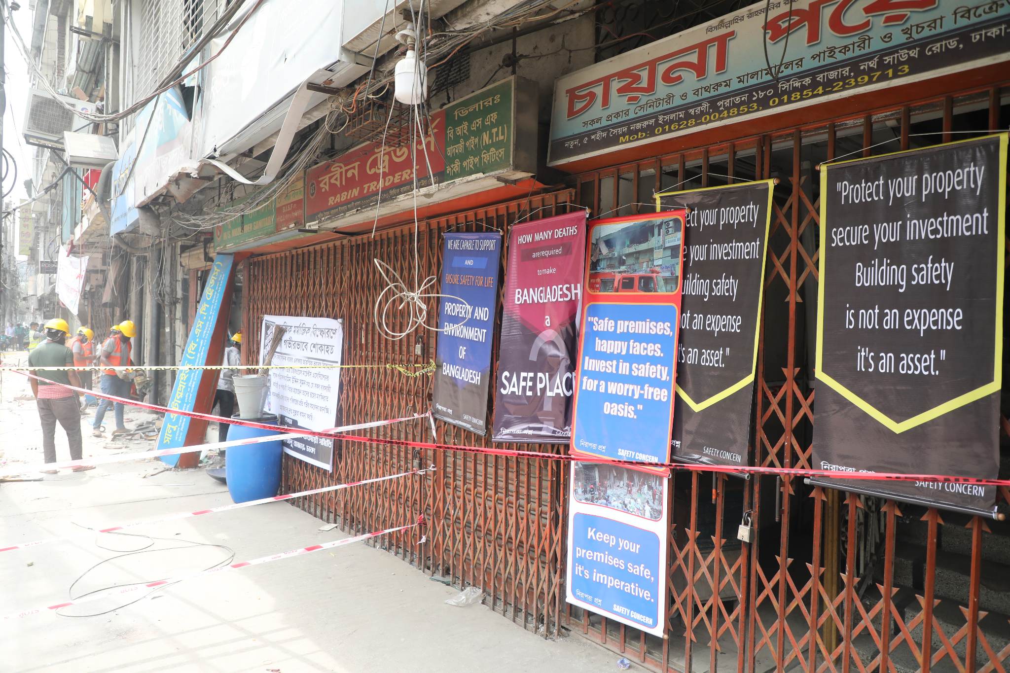 Gulistan blast: Fire safety professionals gather on site to raise awareness