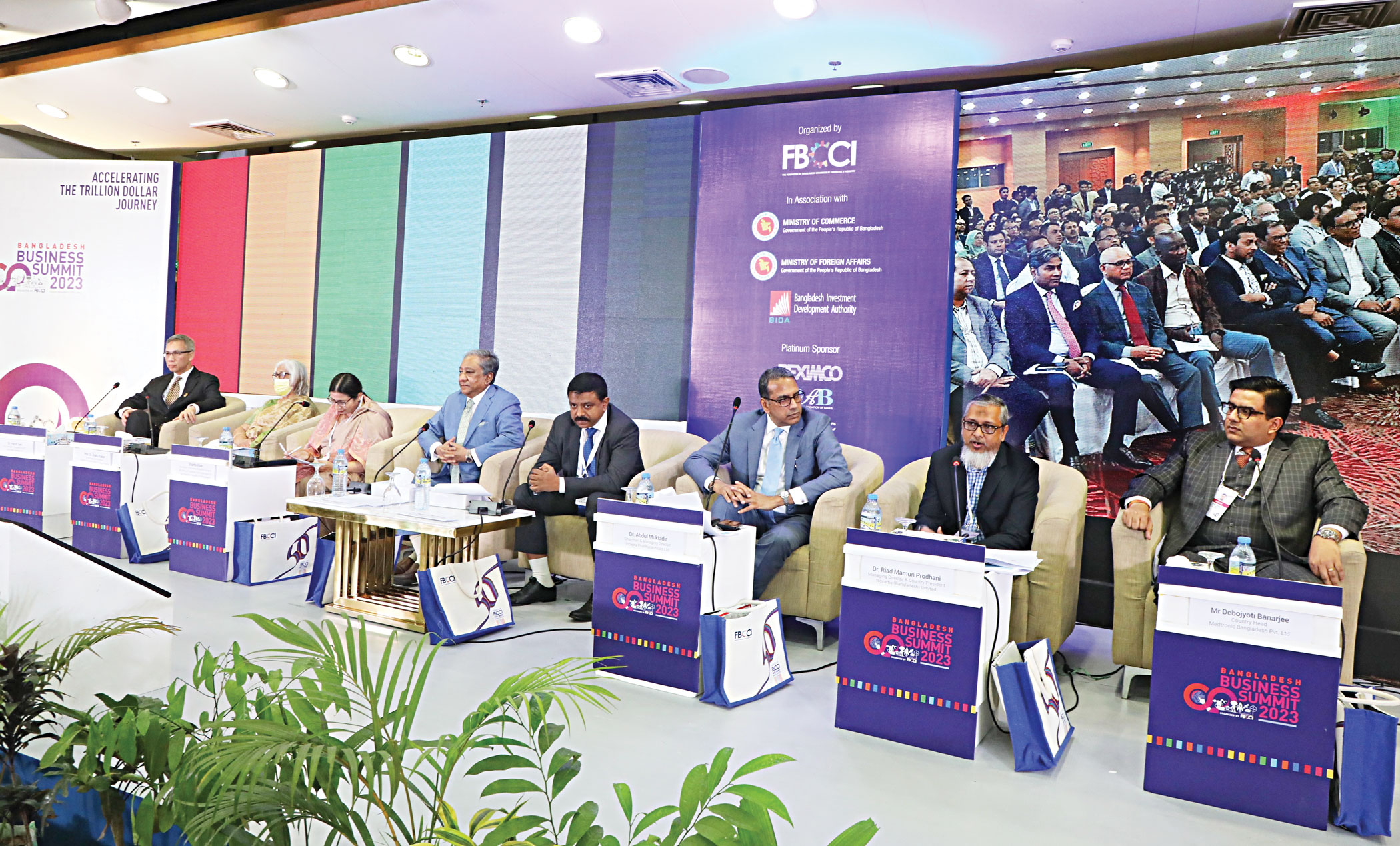 Huge export market awaits pharma industry