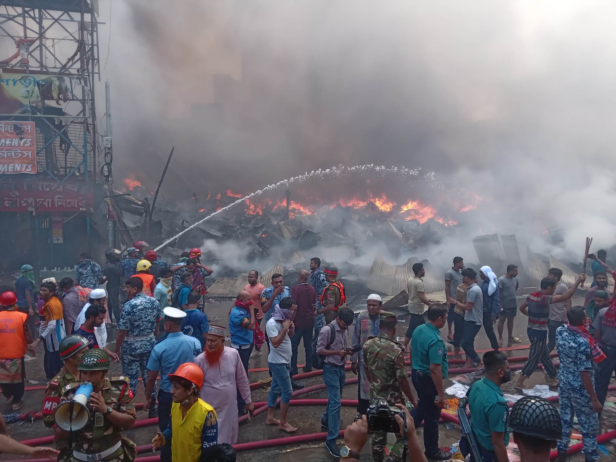 Bangabazar fire: 4 firefighters injured as mob attacks fire service HQ