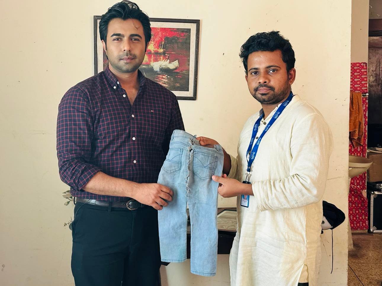 Apurba buys burnt jeans for BDT 1 lakh to support Bangabazar fire victims
