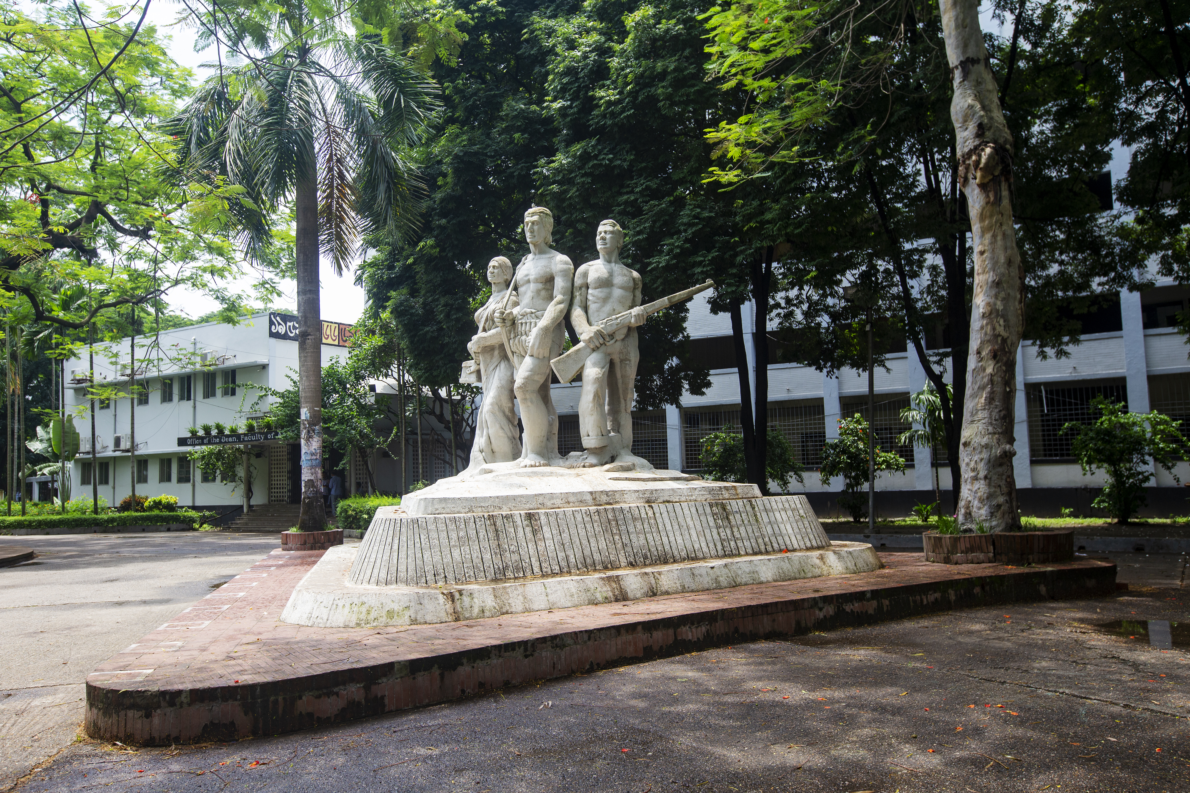 What it takes to get into DU B unit