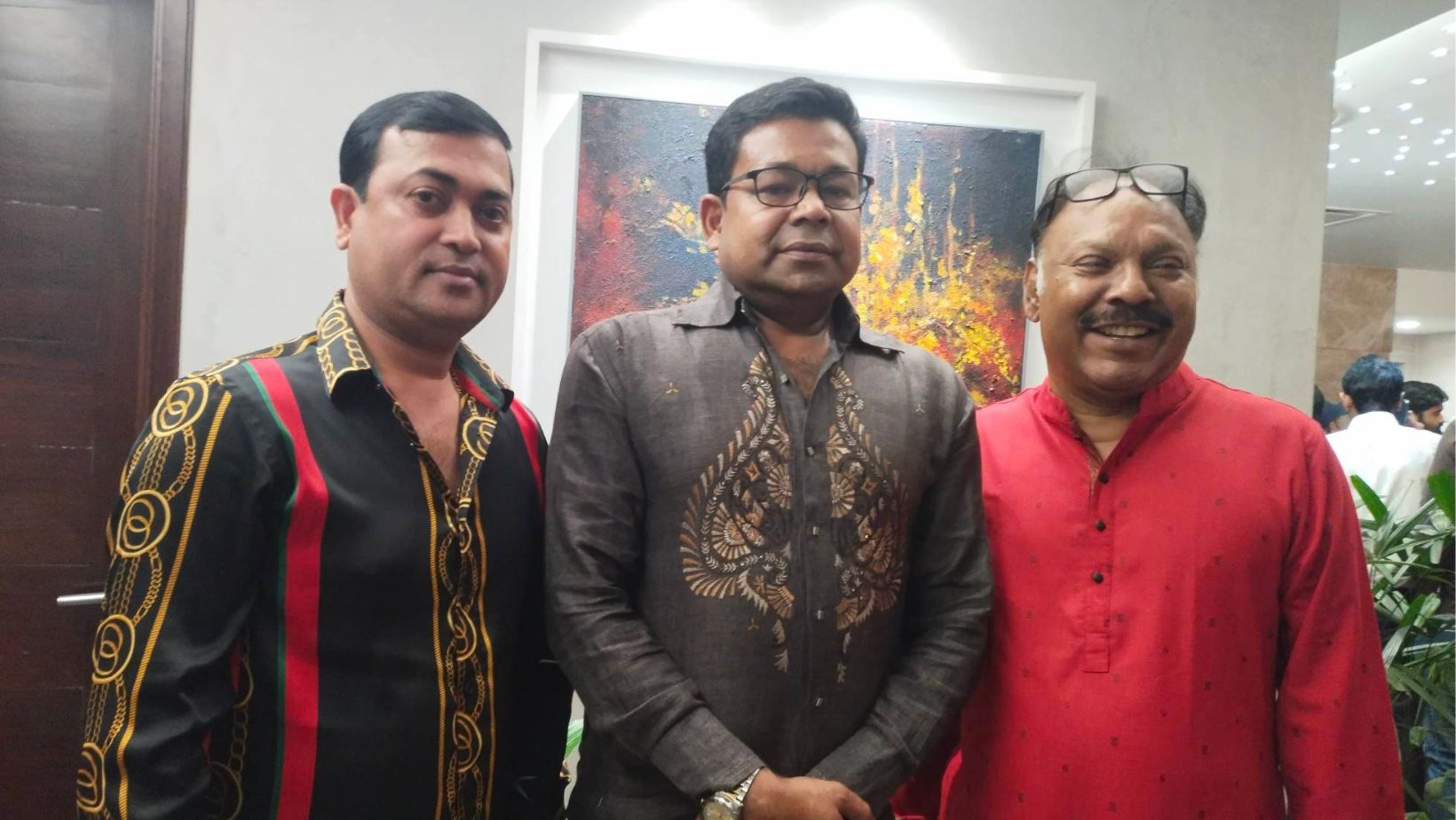 In the era of singles, Monir Khan releasing 10 new songs