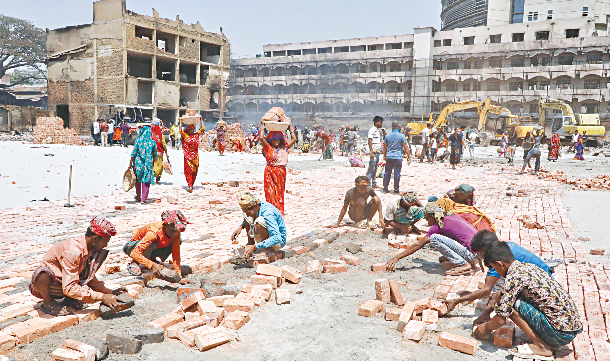 Tk 303cr lost in Bangabazar fire