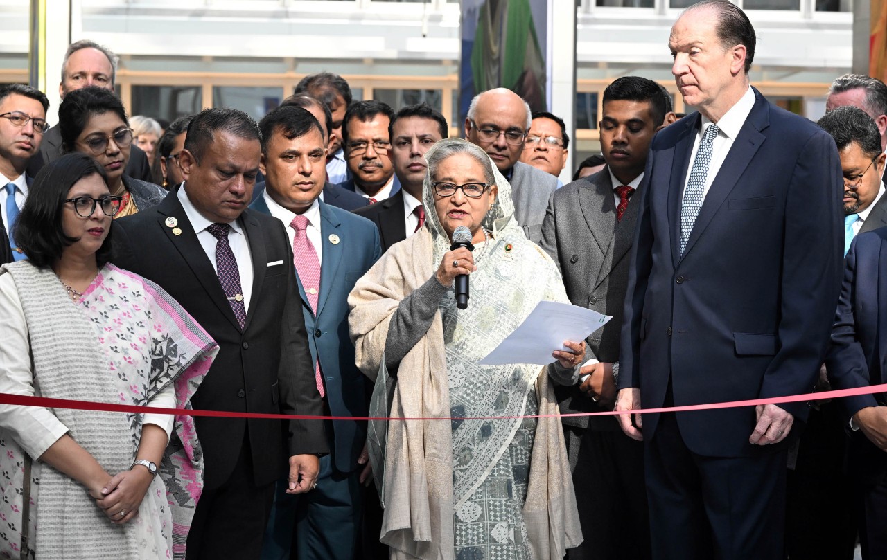 PM seeks WB support for Bangladesh's smooth transition