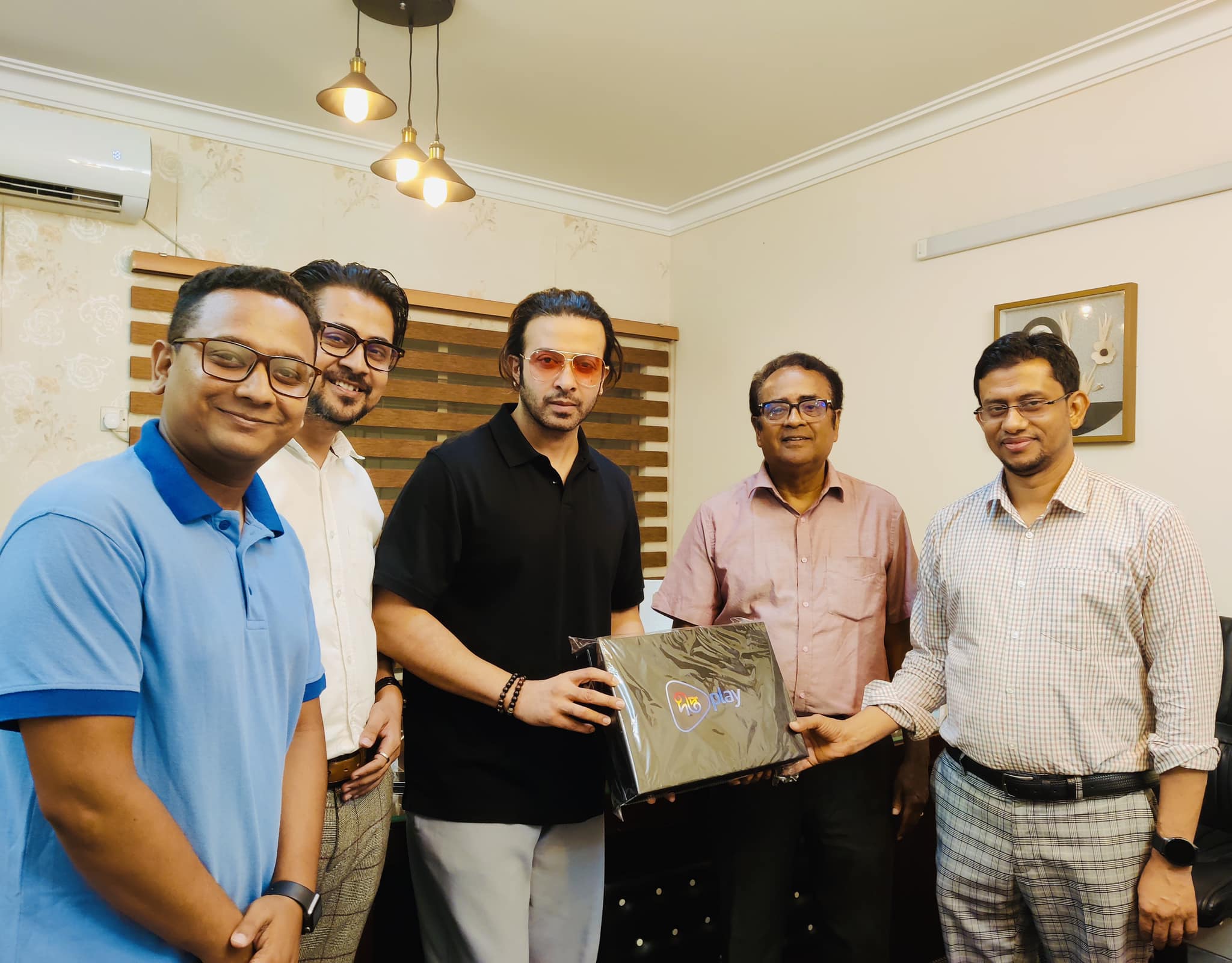 Topu Khan unveils new project featuring Shakib Khan