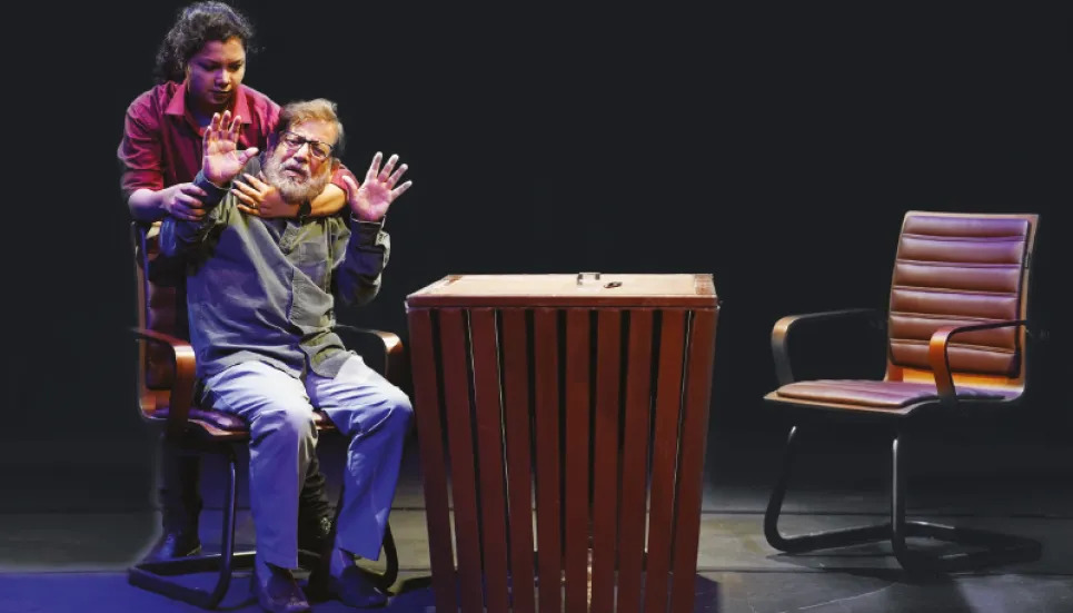 Asaduzzaman Noor takes centre stage in 'Remand' at BSA today