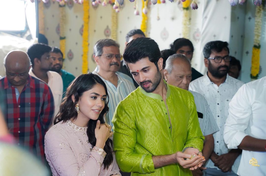 Mrunal Thakur to pair with Vijay Deverakonda in Telugu film